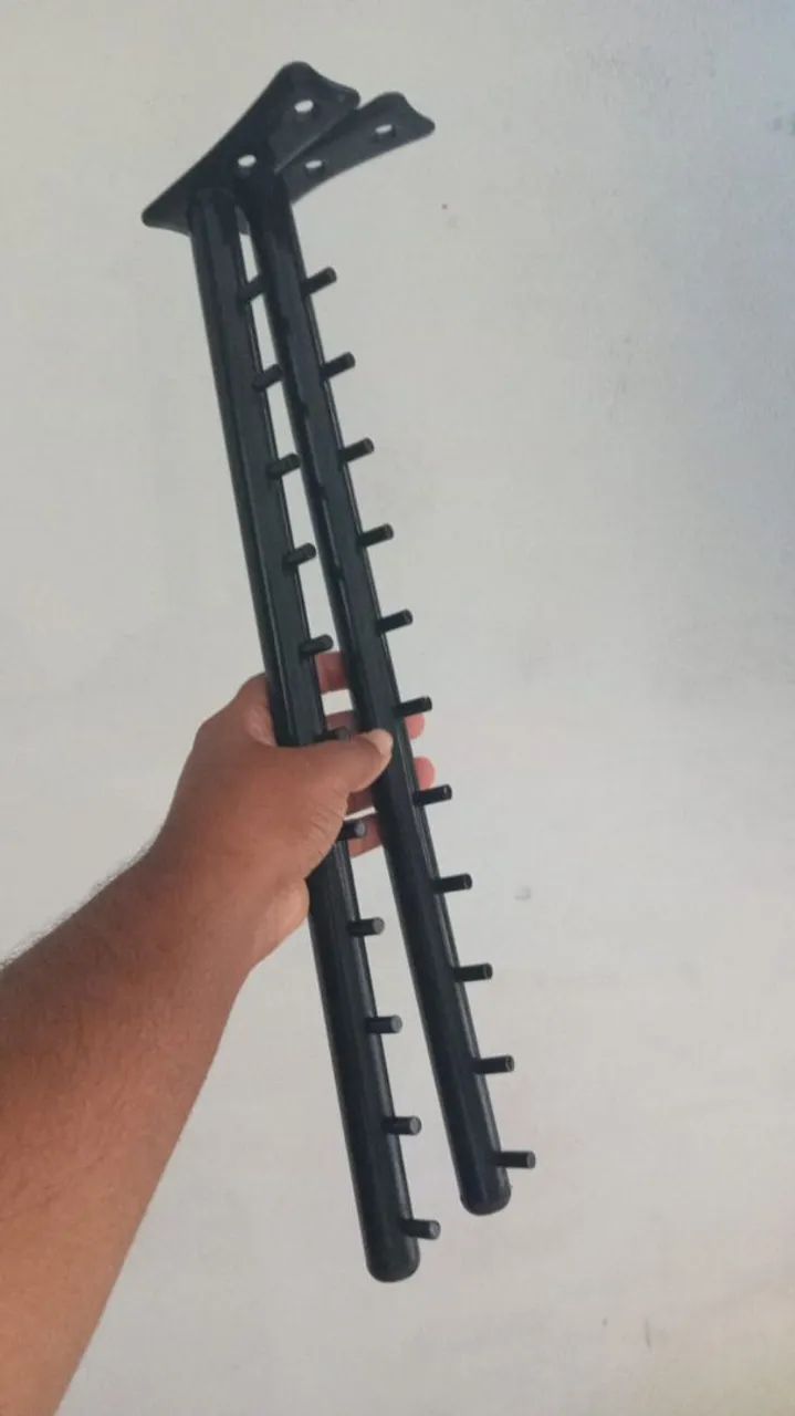 Arara de parede 