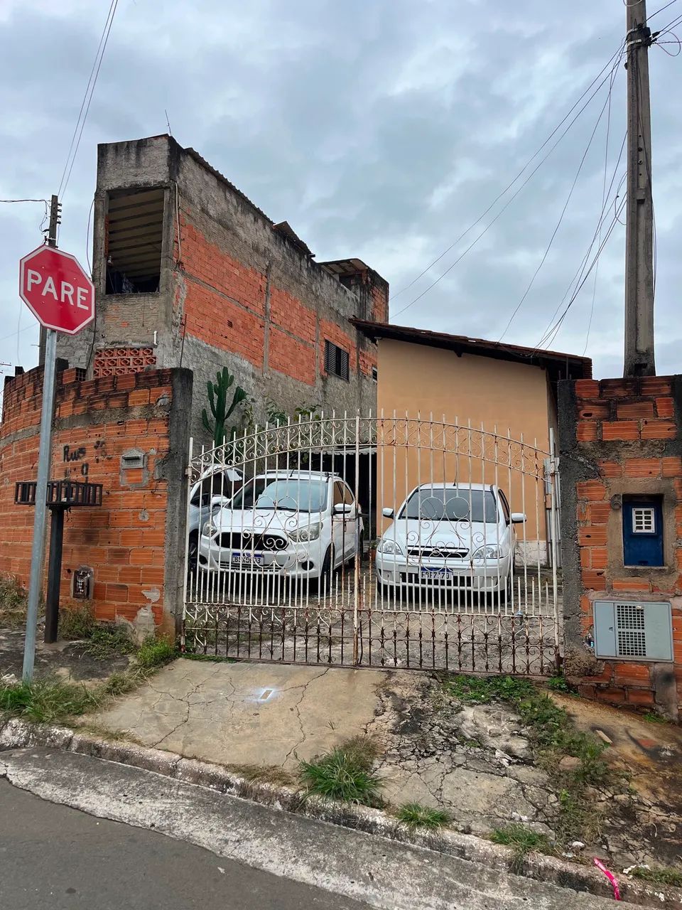 ? CASA À VENDA - R$ 220.000