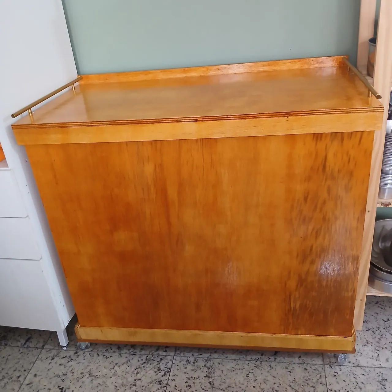 Balcão expositor desmontável 