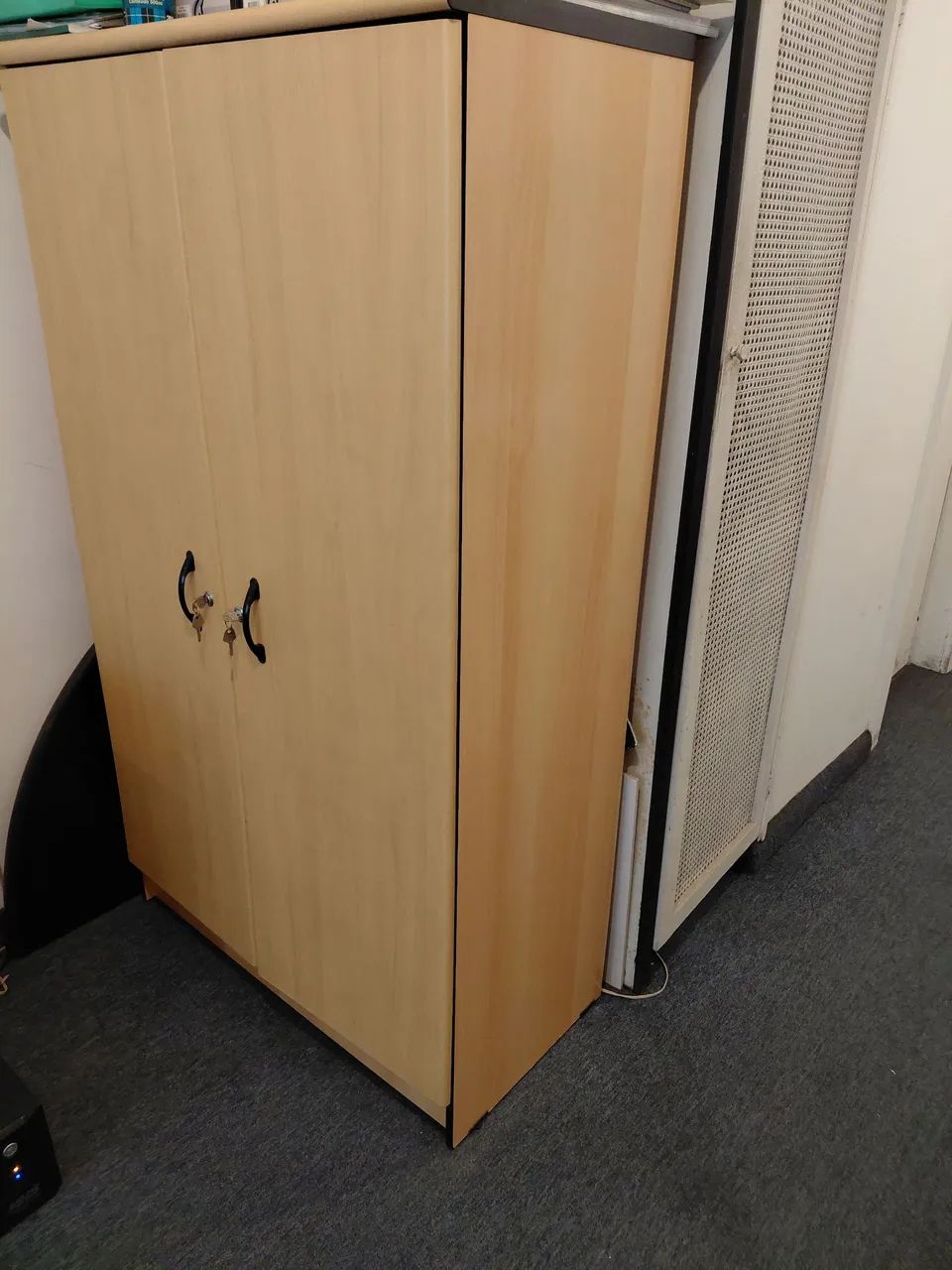 Móveis de escritório usados