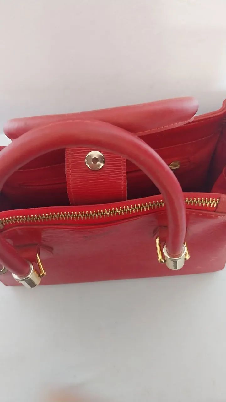 Bolsa SCHUTZ VERMELHA LINDA  - Foto 4