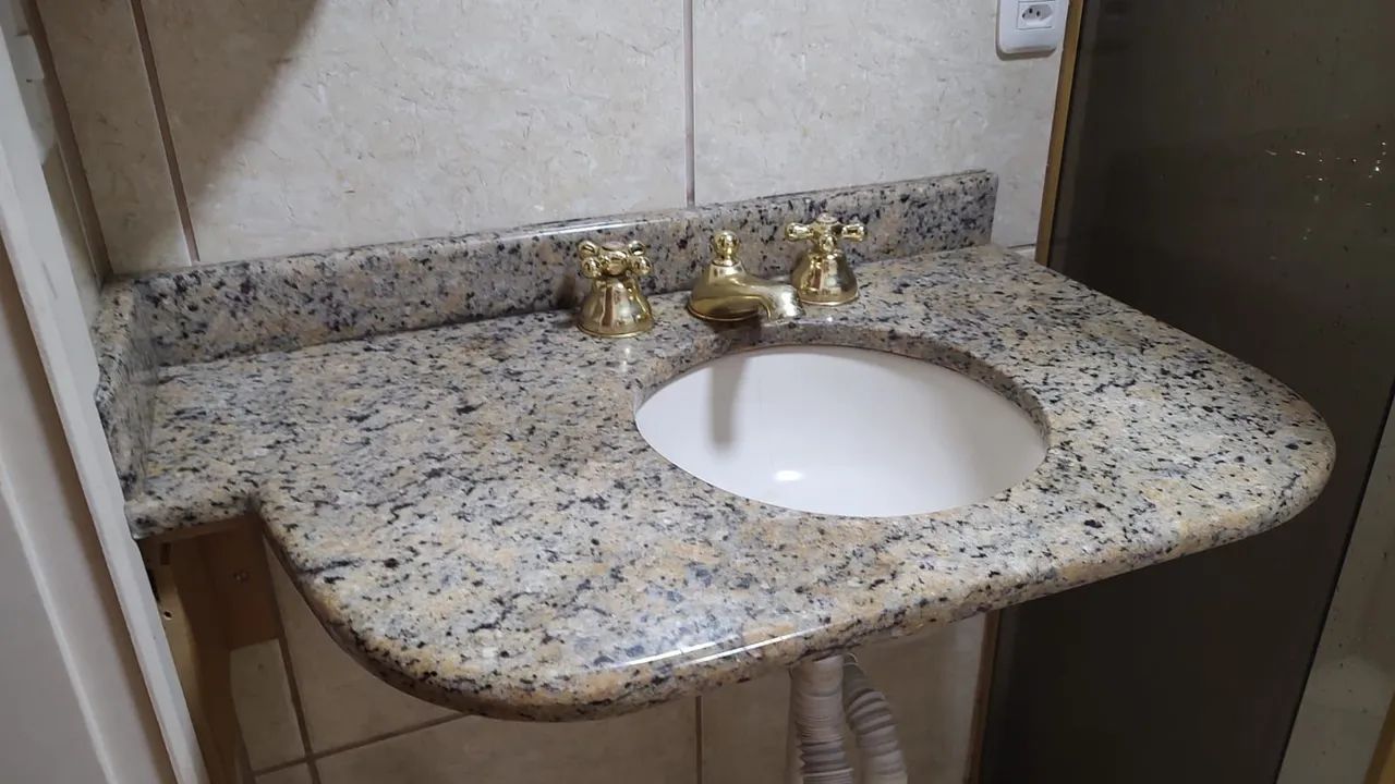 Cubas com bancadas de granito para banheiros, conforme fotos. - Foto 5