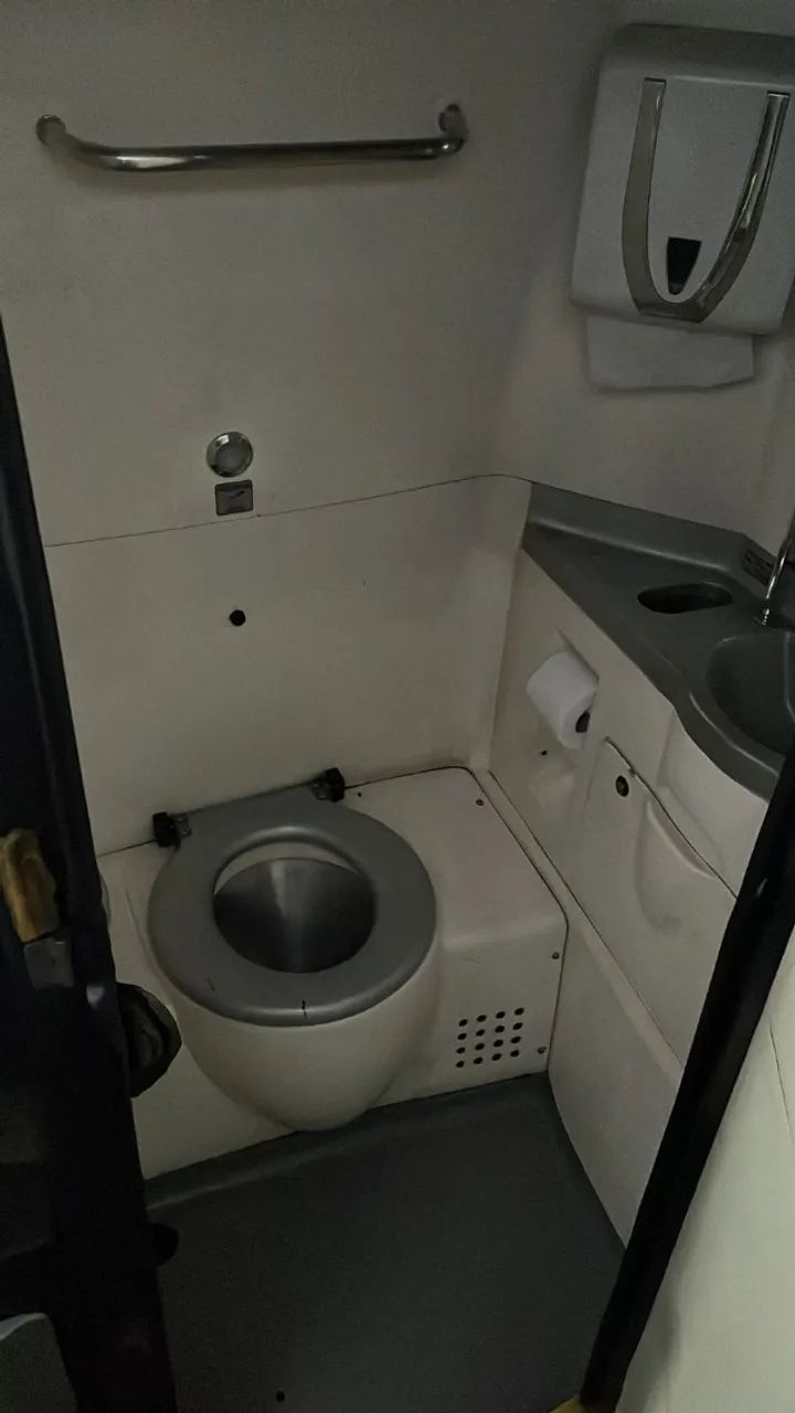 IRIZAR PB, AR E WC, VW 18320, - Foto 2
