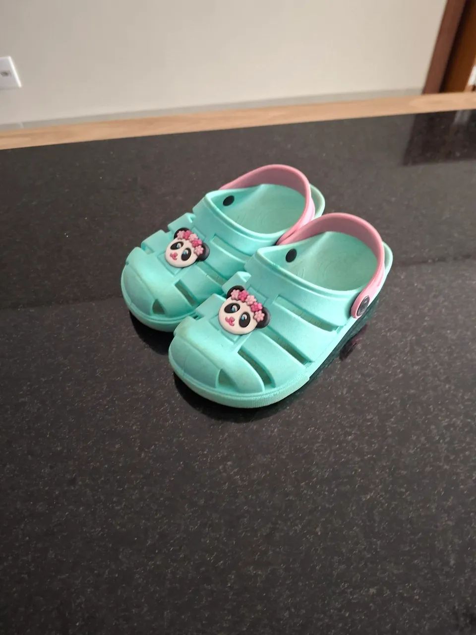 Sandália crocs infantil (tamanho 25/26)