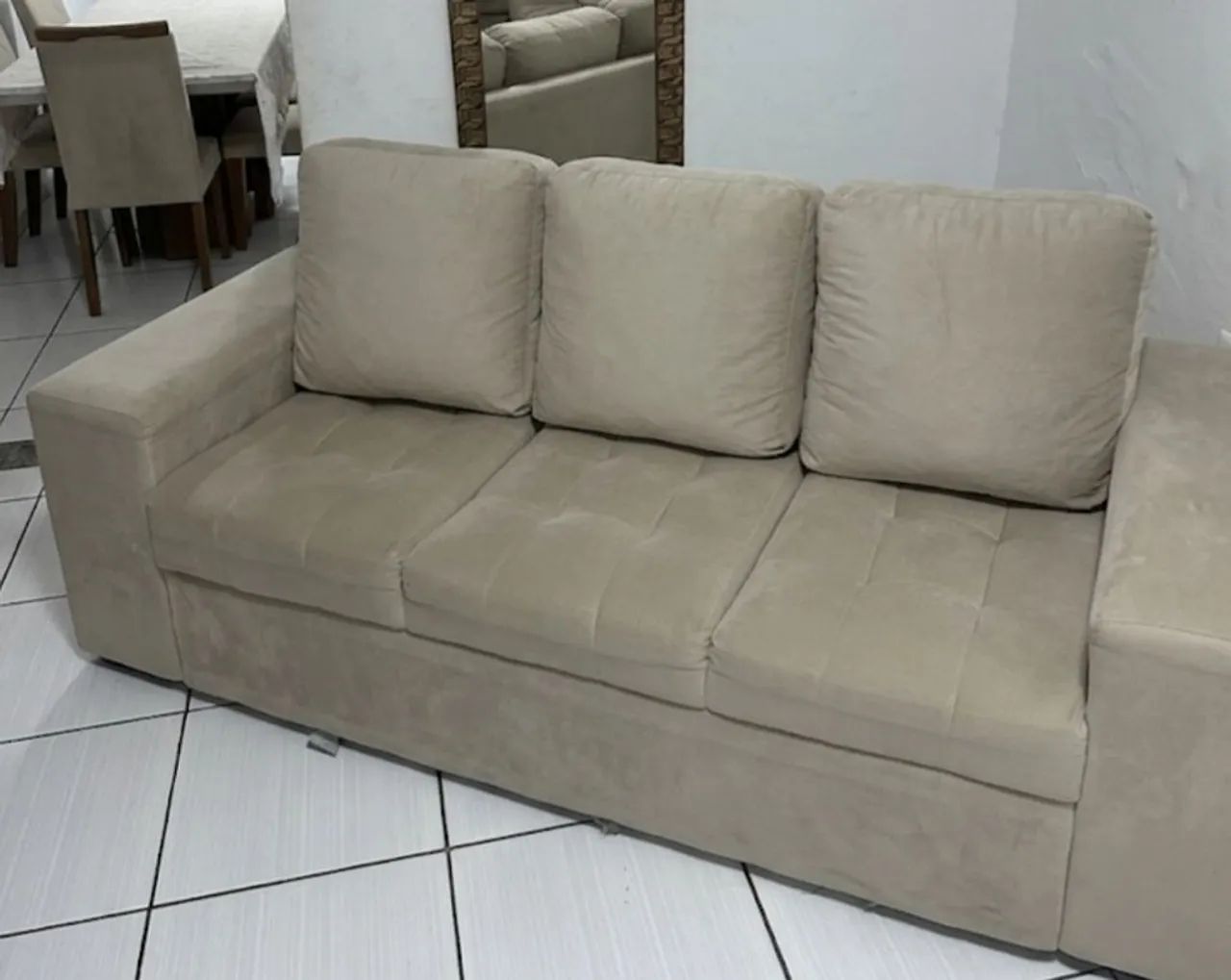 sofa 436600670415104000