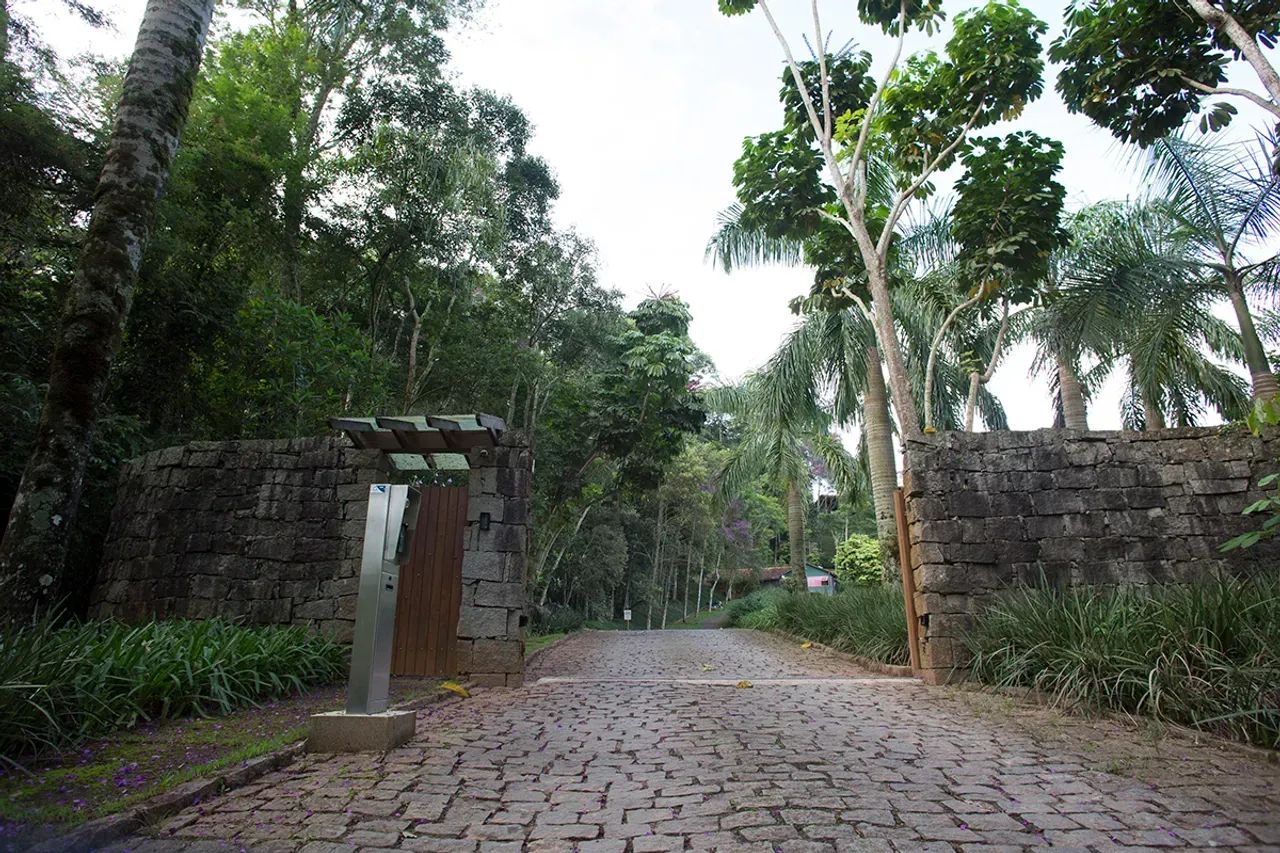 CONDOMÍNIO ESPELHO DÁGUA com 3.456m² - Foto 2