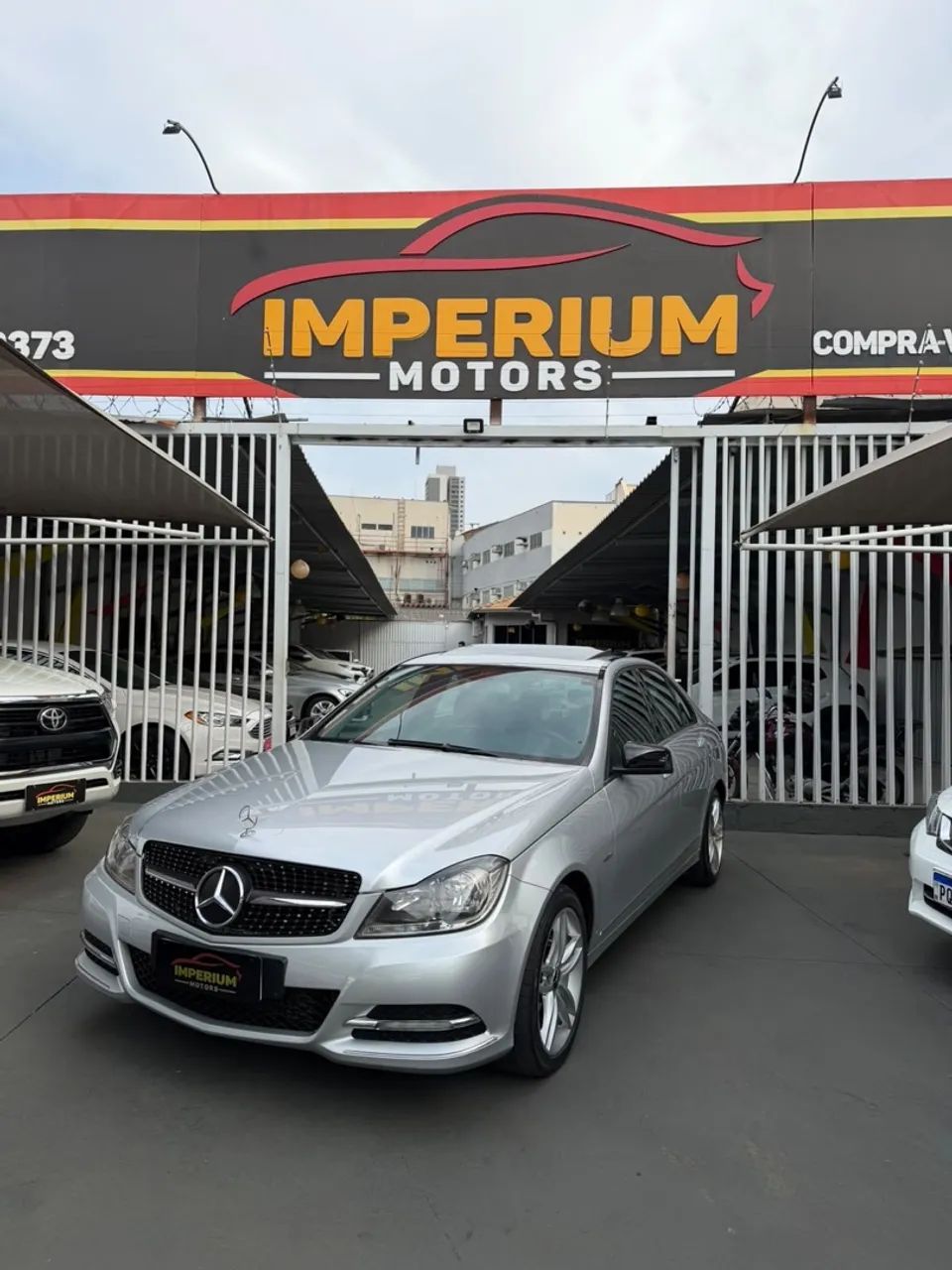 Mercedes-Benz C-200 CGI Avantgarde 1.8 16V 184cv Aut. 2012