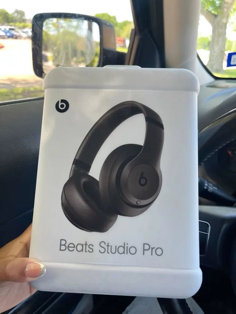 Beats Studio Pro 