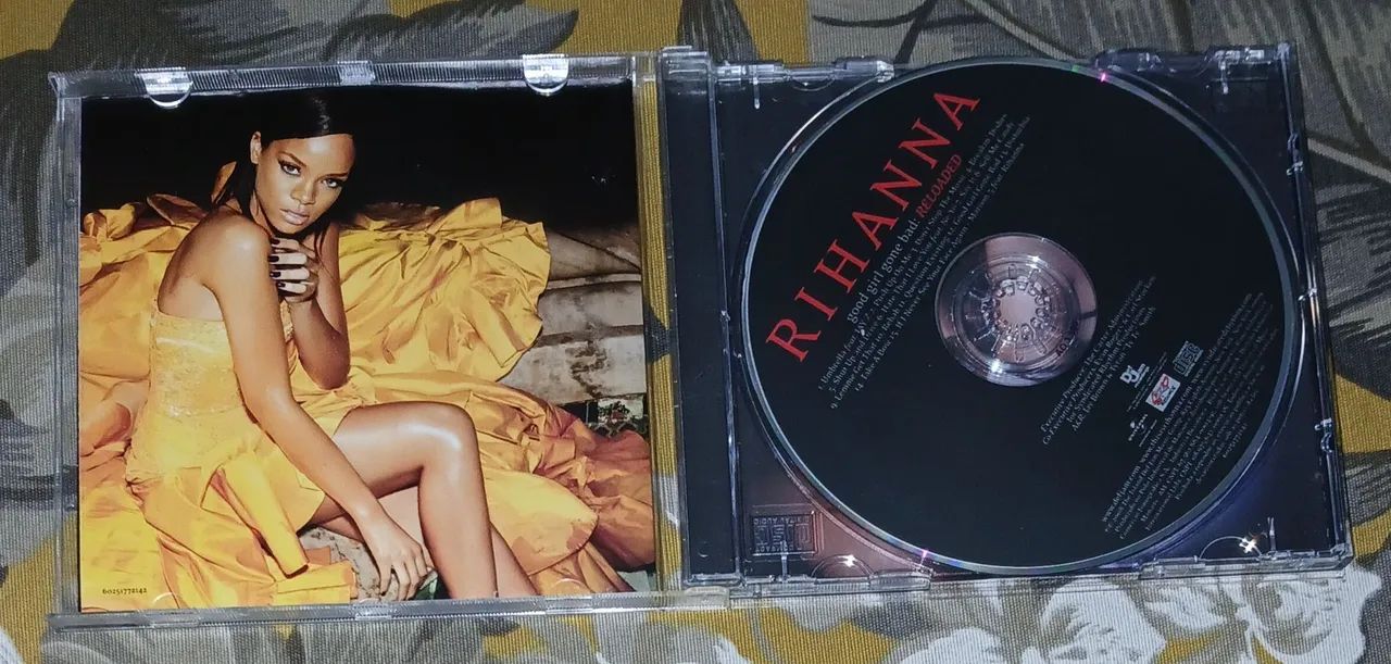 SALDÃO: Cd Rihanna - Good Girl Gone Bad: Reloaded. - Foto 2