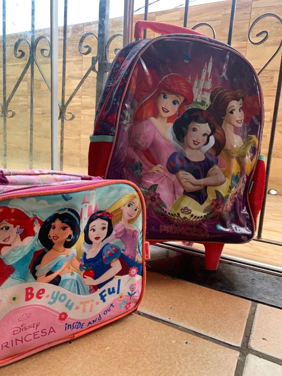 Mochila e lancheira escolar 