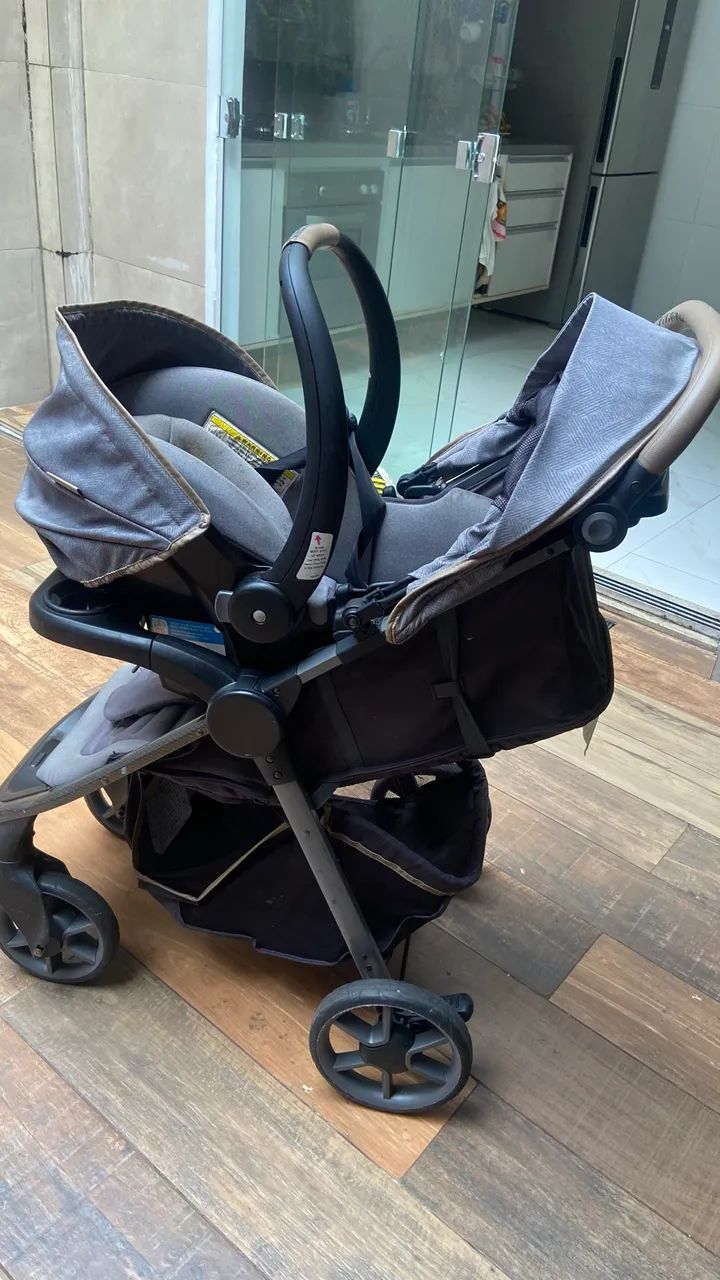 Vende-se carrinho e bebê conforto  - Foto 2
