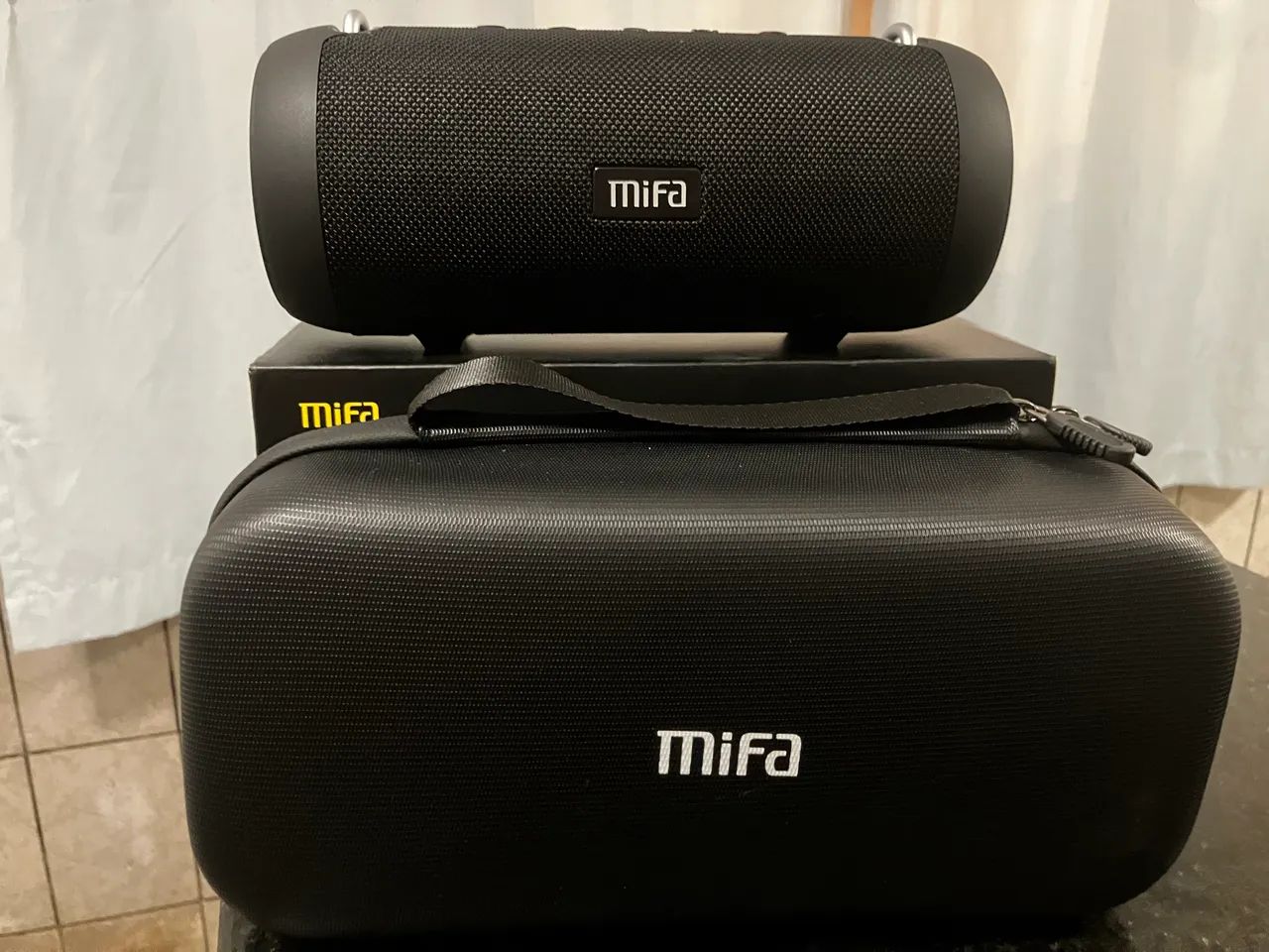 Caixa de som Bluetooth (leia) 