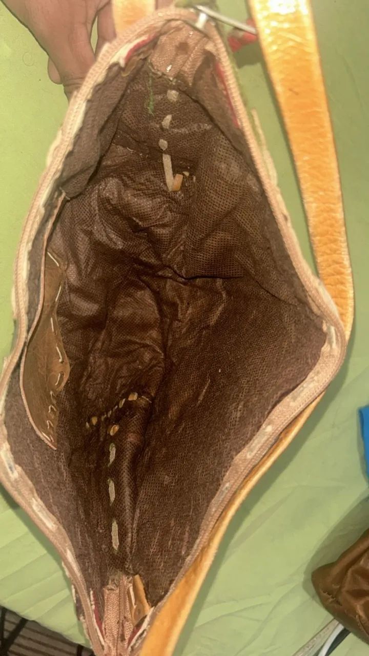 Vendo bolsa colorida couro legítimo andarella - Foto 2