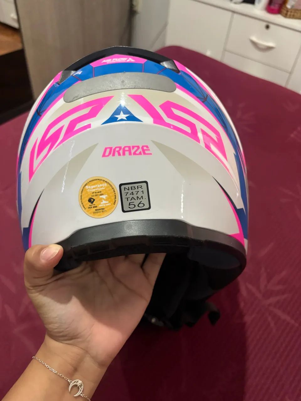 Vendesse capacete 