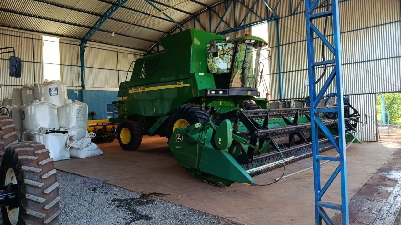 Colheitadeira 1550  - Foto 5