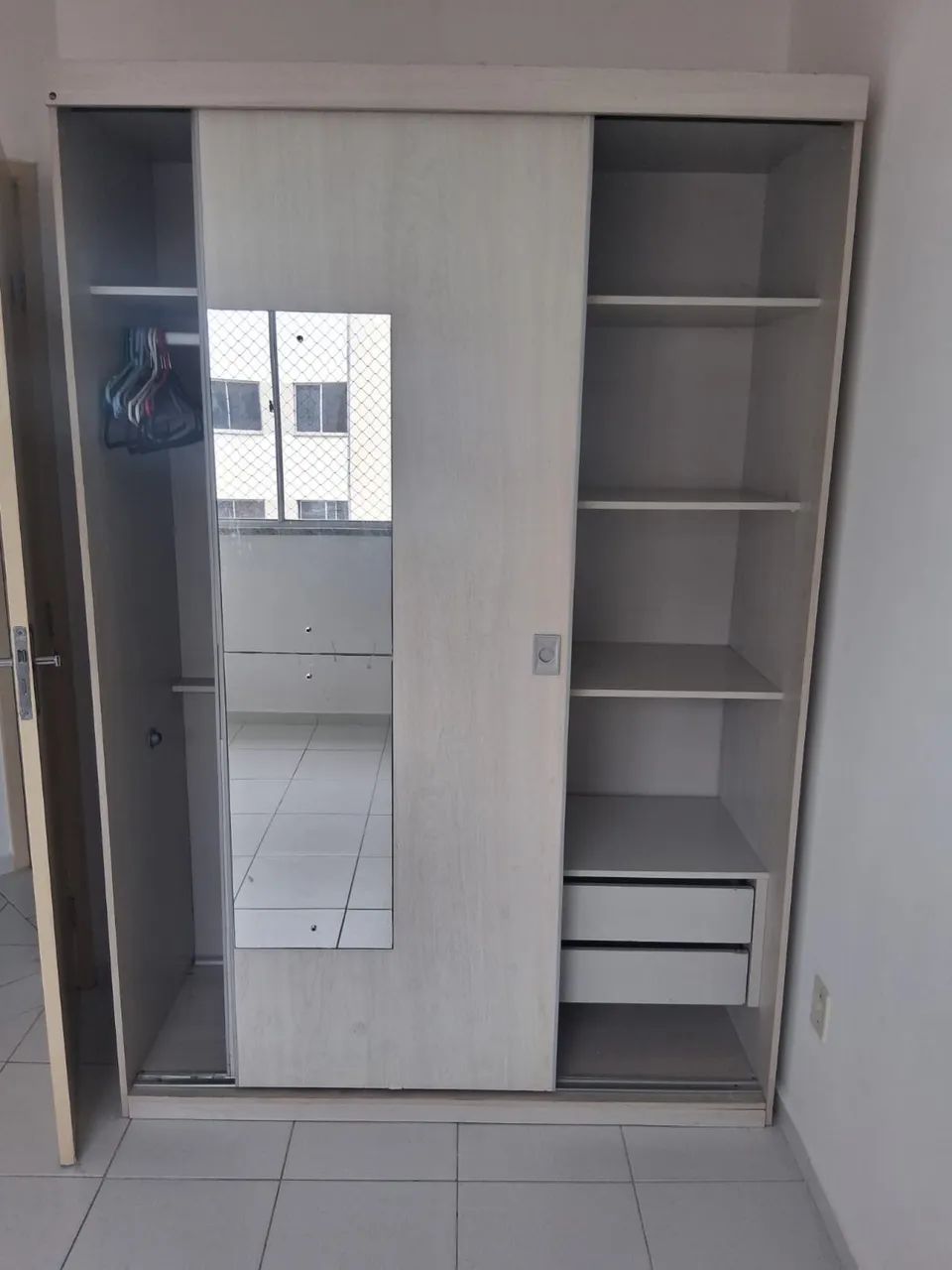Vendo guarda-roupa 