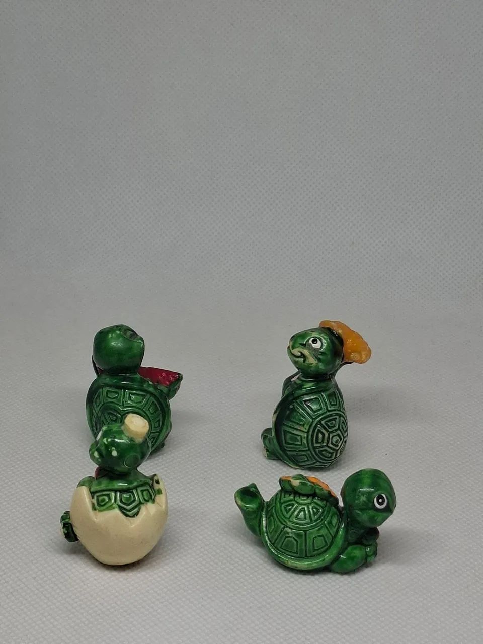 Brinquedo  kinder ovo tartalegres - Foto 3