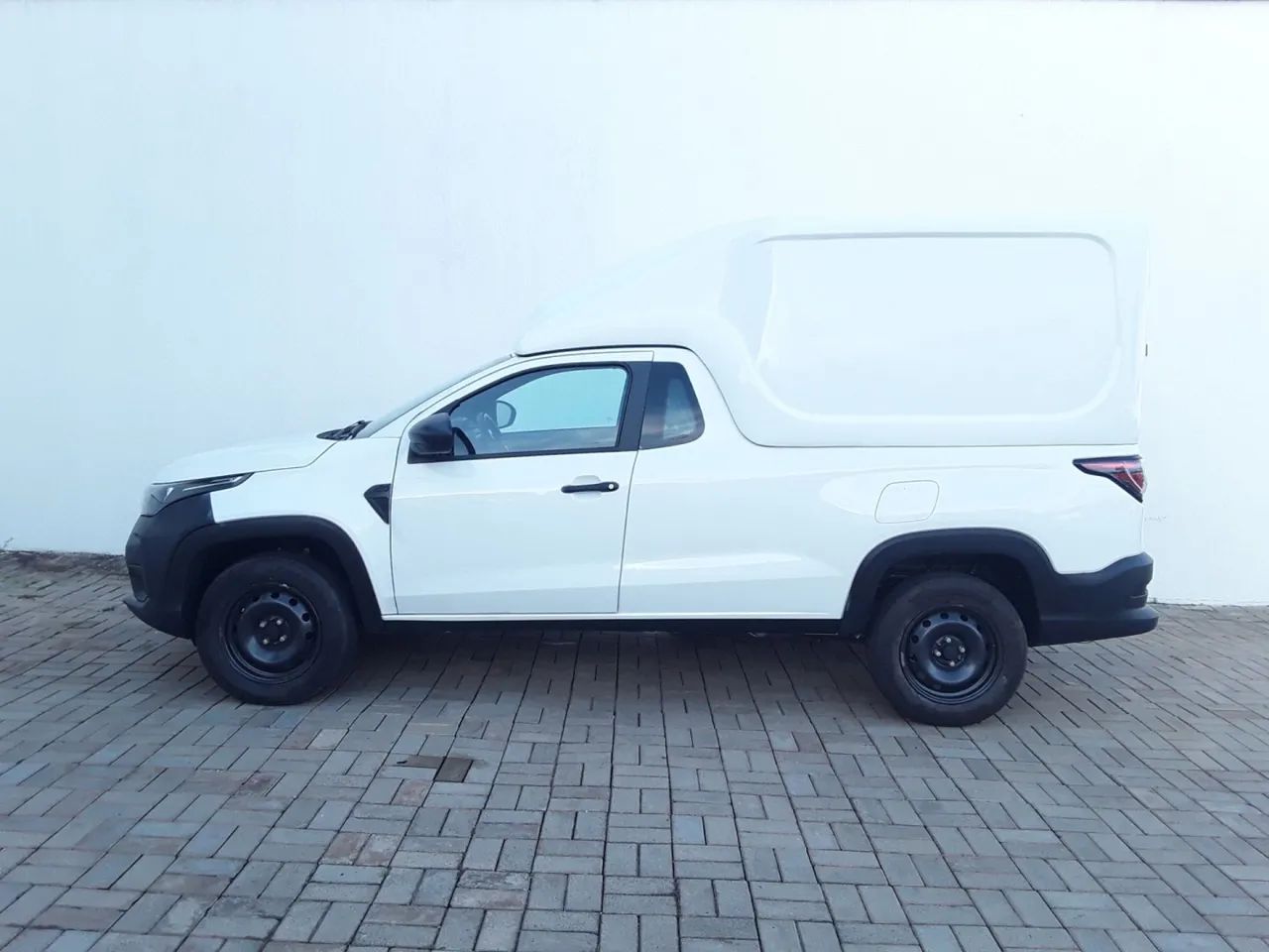 Fiat Strada Endurance 1.4 Flex 8V C 2023 - Foto 2