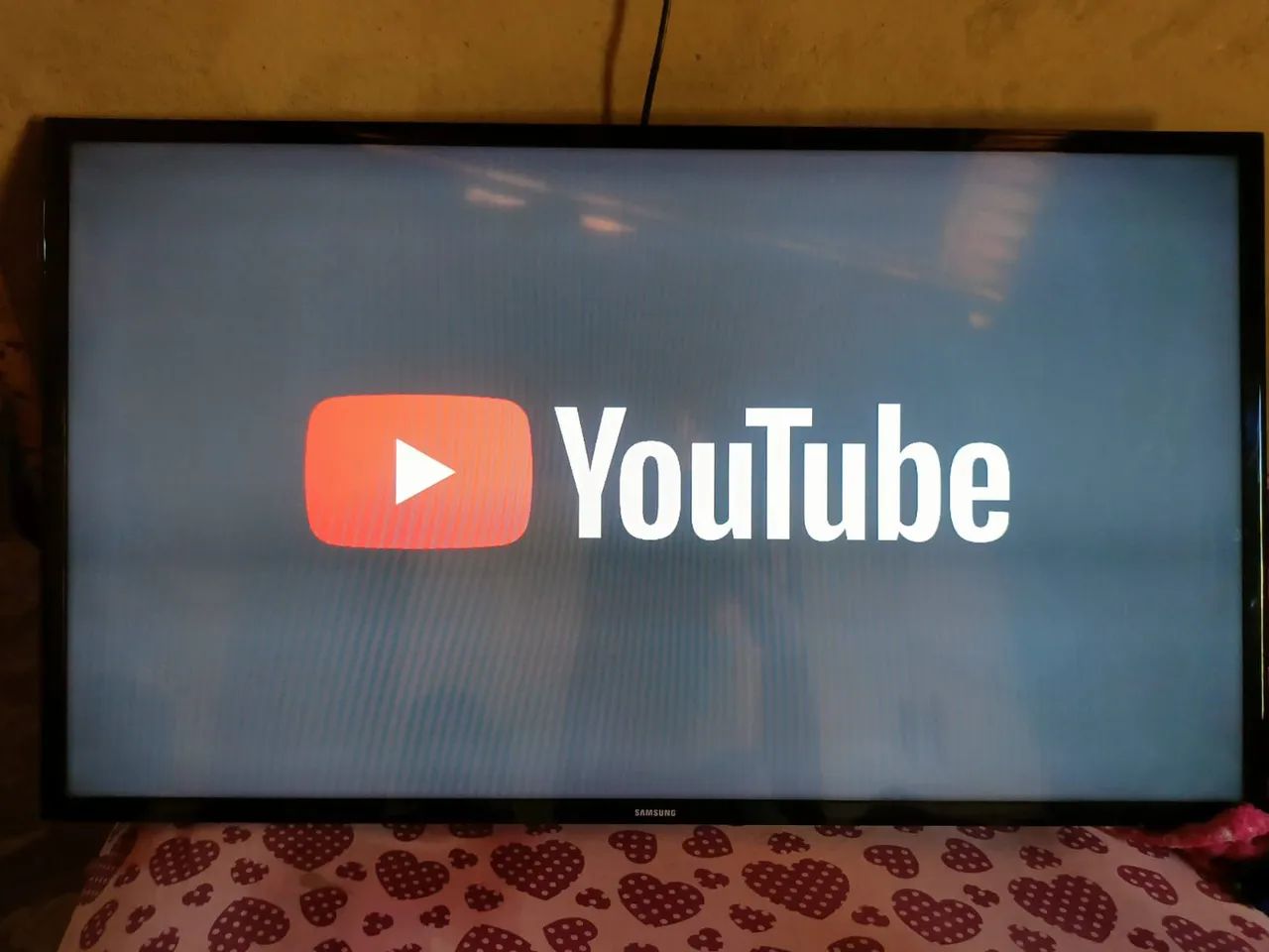 Vendo uma Samsung smart TV 40 polegadas - Foto 3