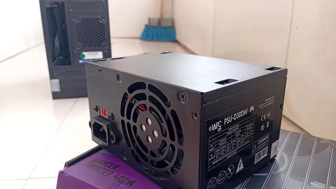 Gabinete com fonte - Foto 2