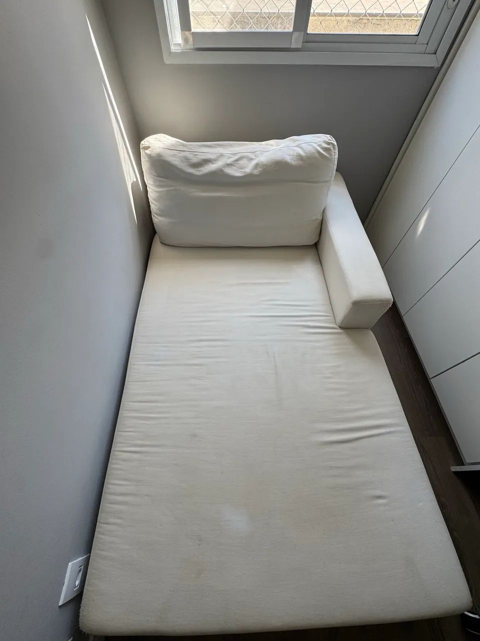 SOFÁ COM CHAISE BRANCO - Foto 5