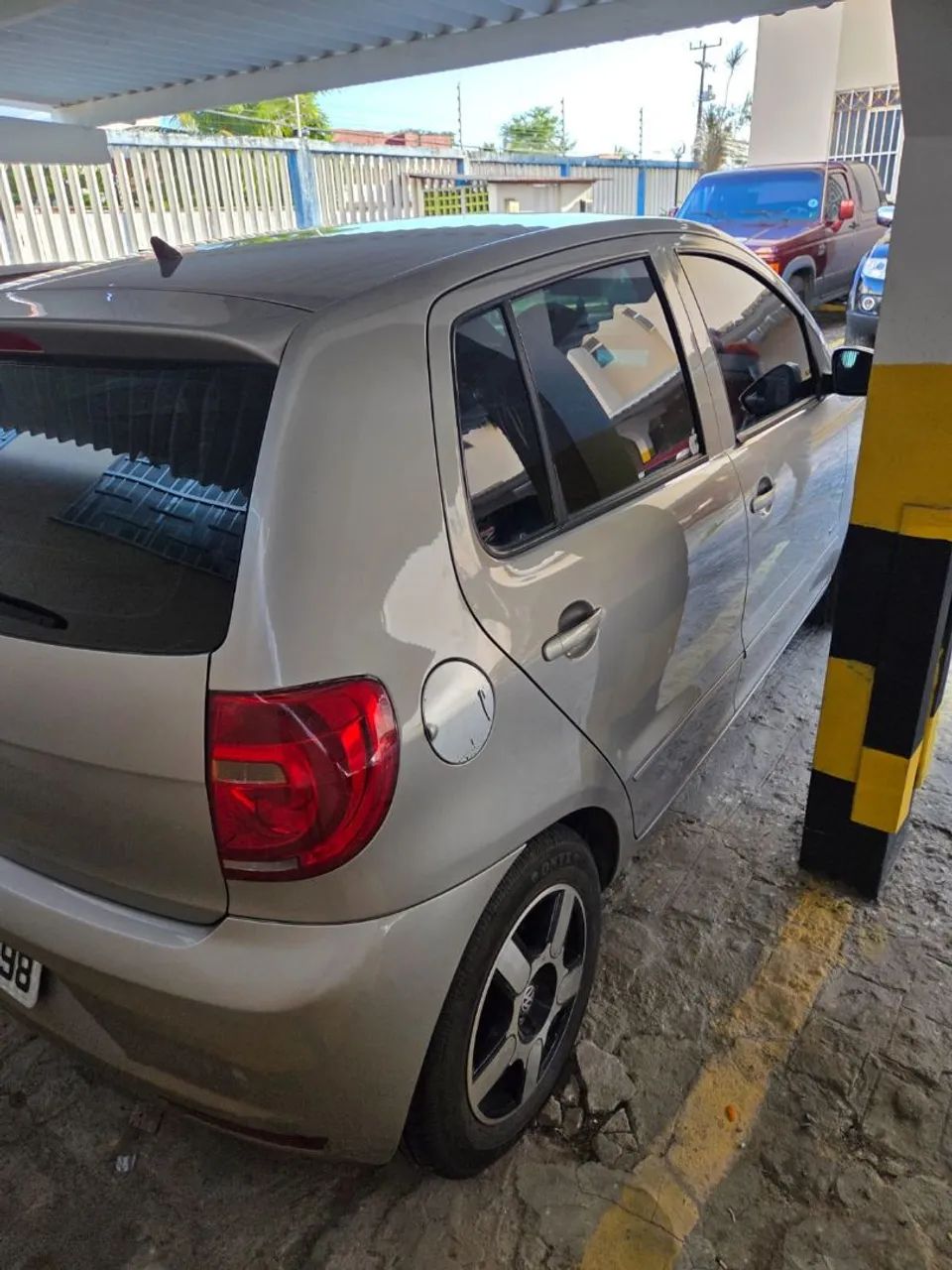 Volkswagen Fox 1.0 MI Total Flex 8V 5P 2012 - Foto 3