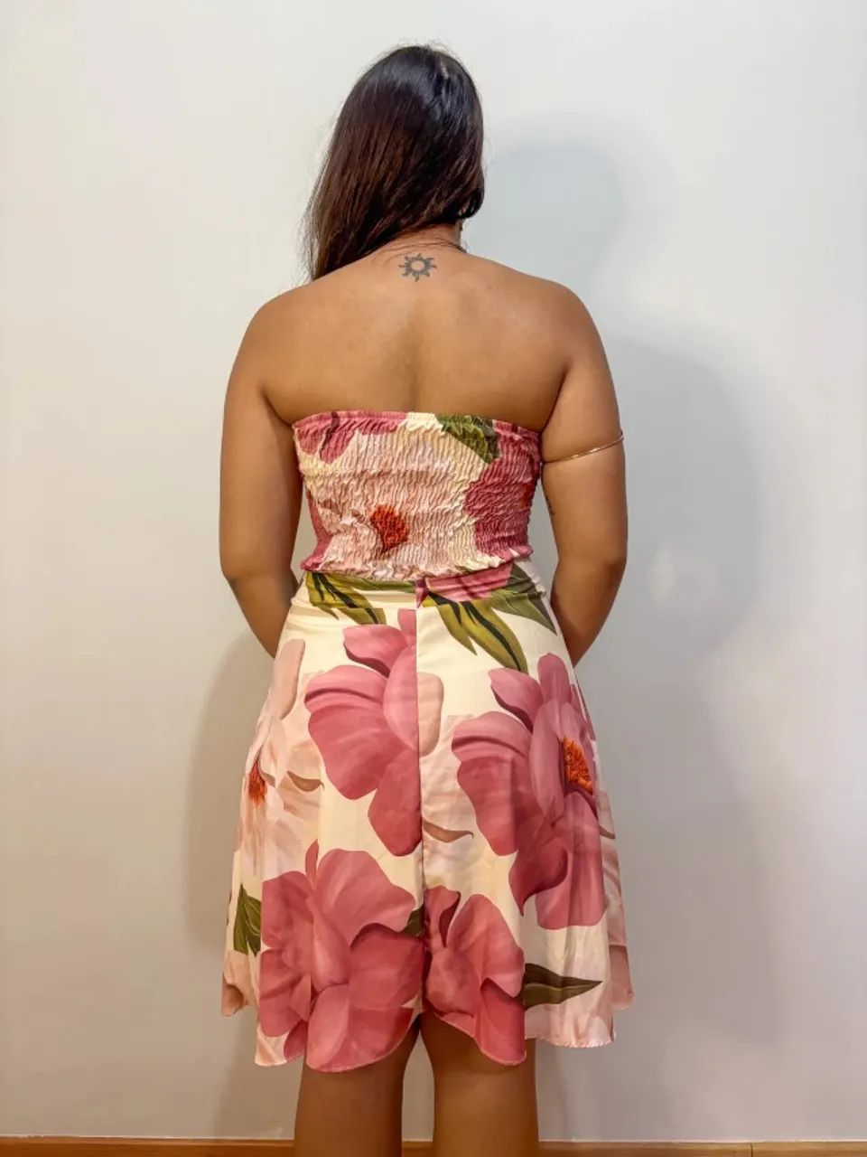 Vestido Tropical Flores - Foto 2