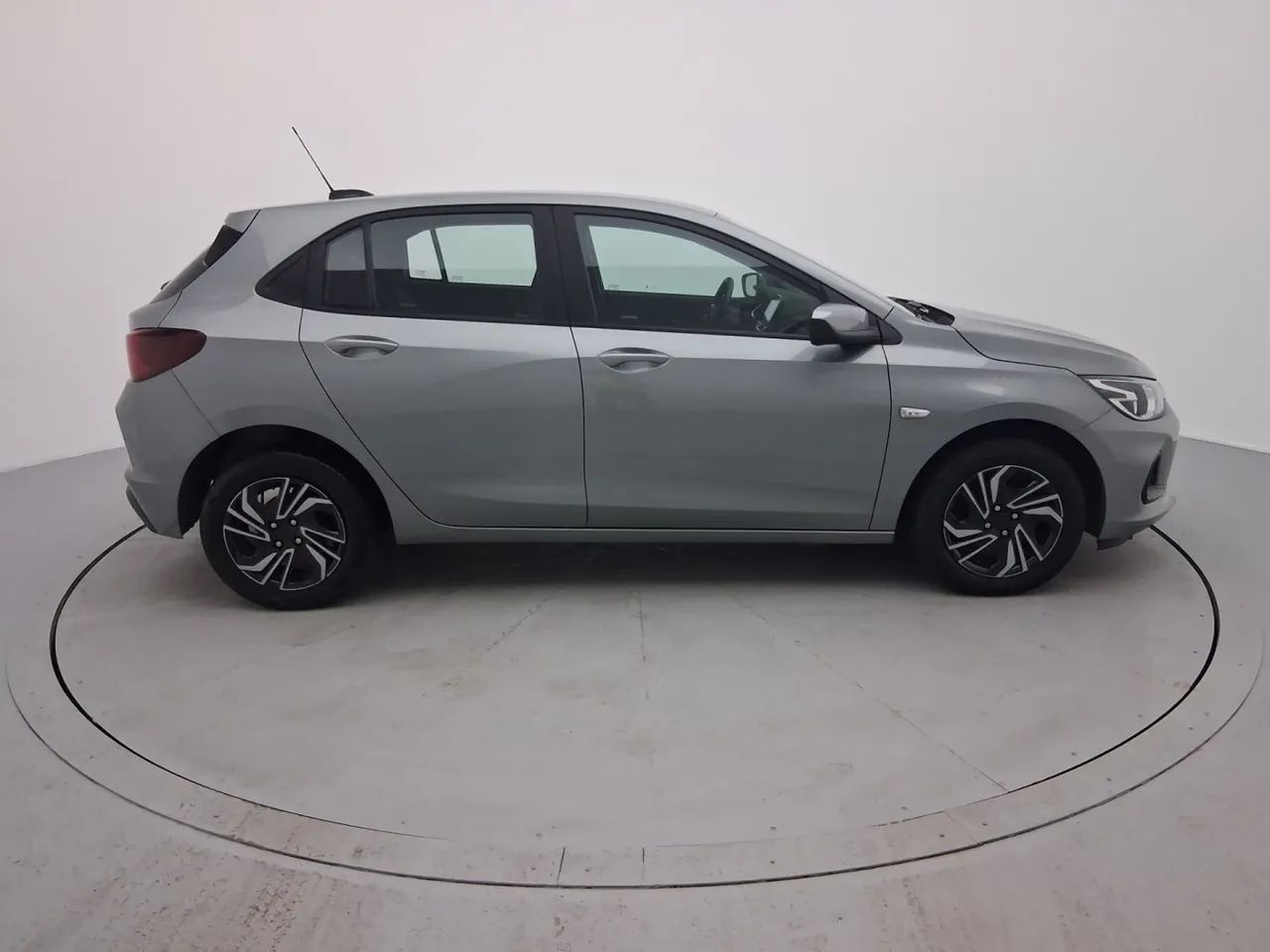 Chevrolet Onix Hatch LT 1.0 12V TB Flex Mec. 4P, foto 6 de 18