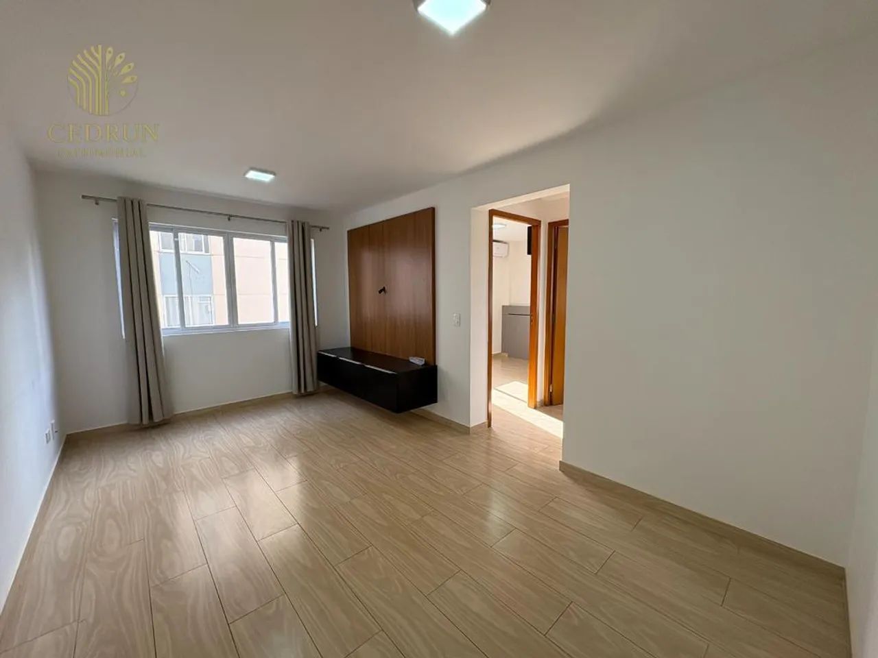 Apartamento para alugar em Maringá, Zona 08, com 2 quartos, com 45.61 m² - Foto 5