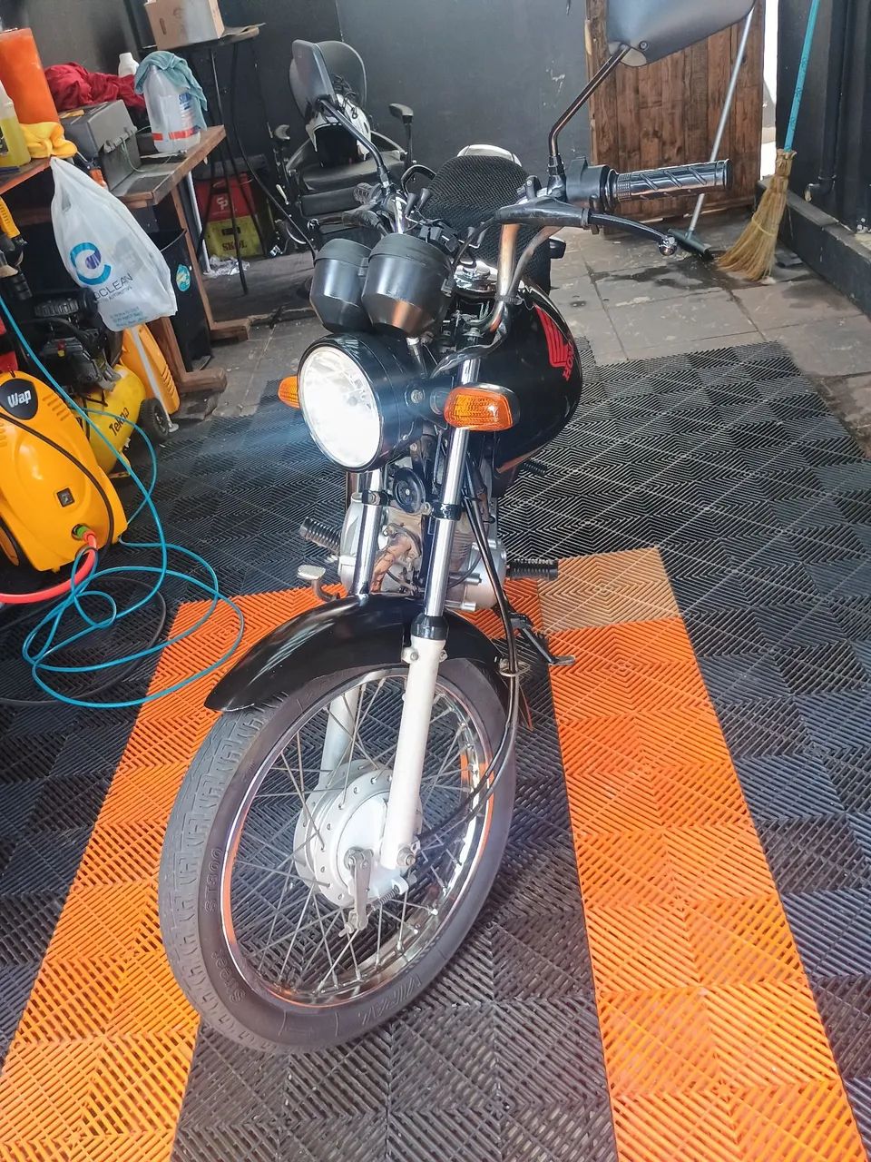 Vendo CG FAN 125CC ES 2011