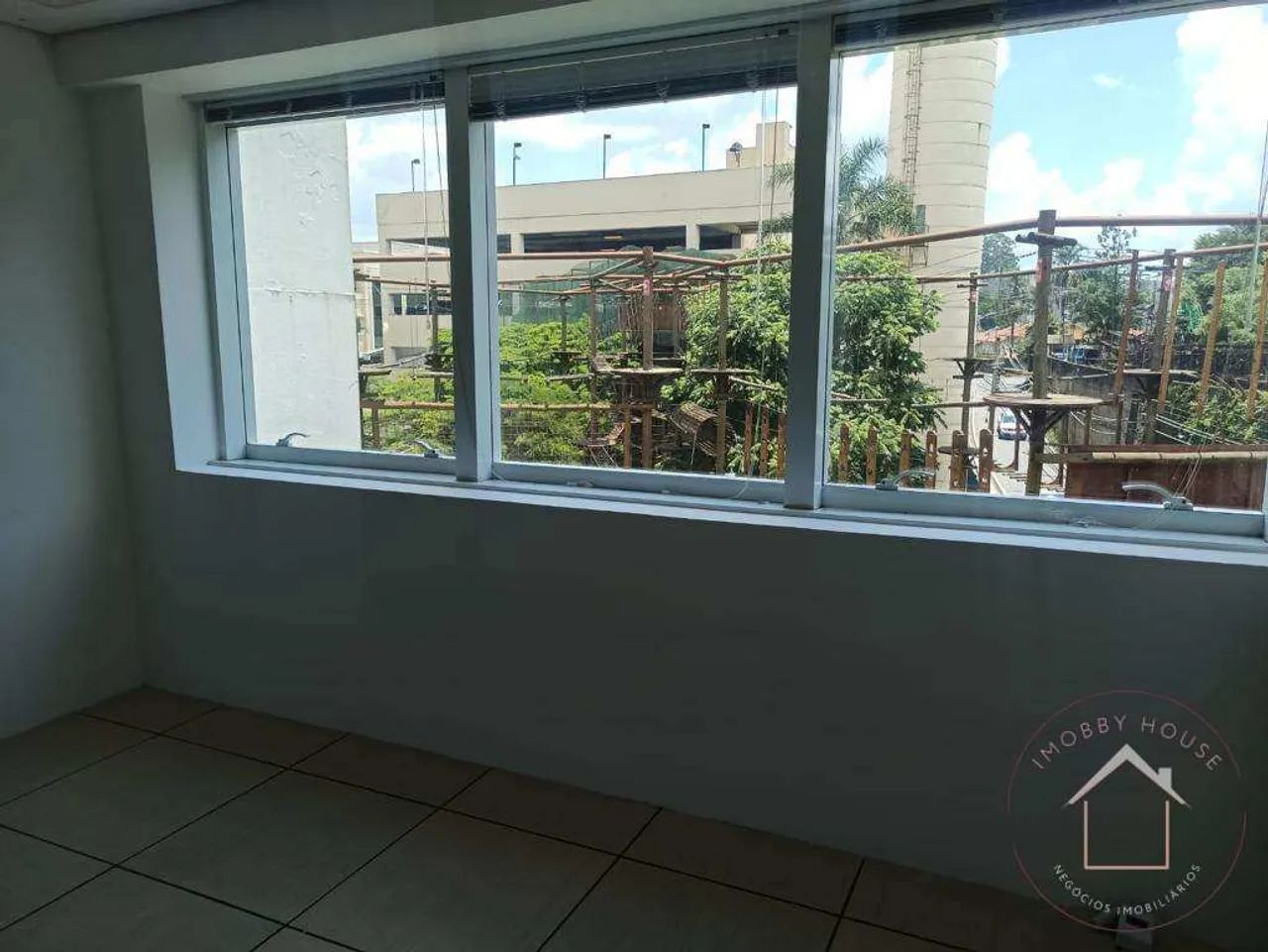 Sala comercial para alugar em Cotia, Lageadinho, 48m² - Foto 2