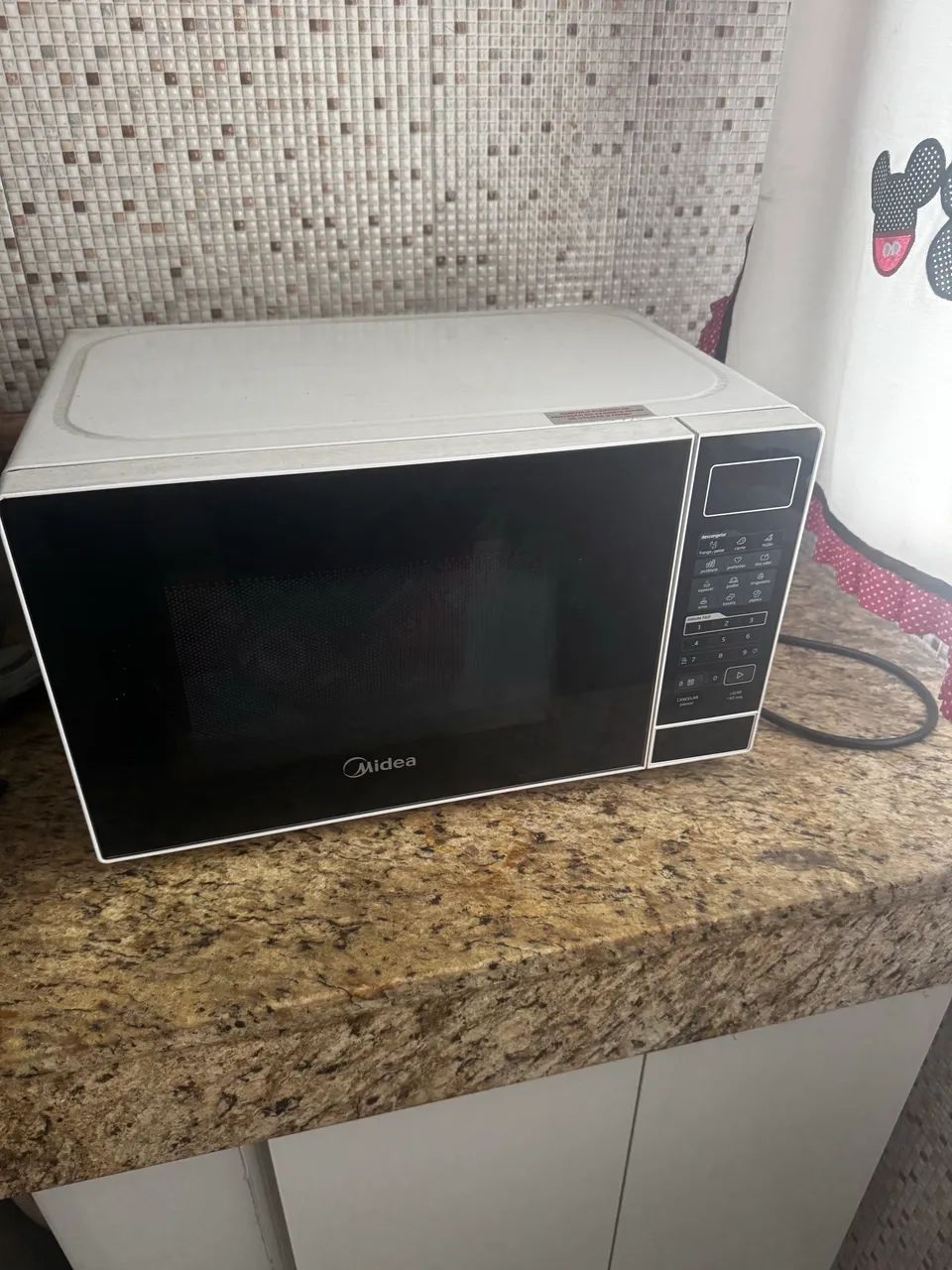 Microondas pequeno