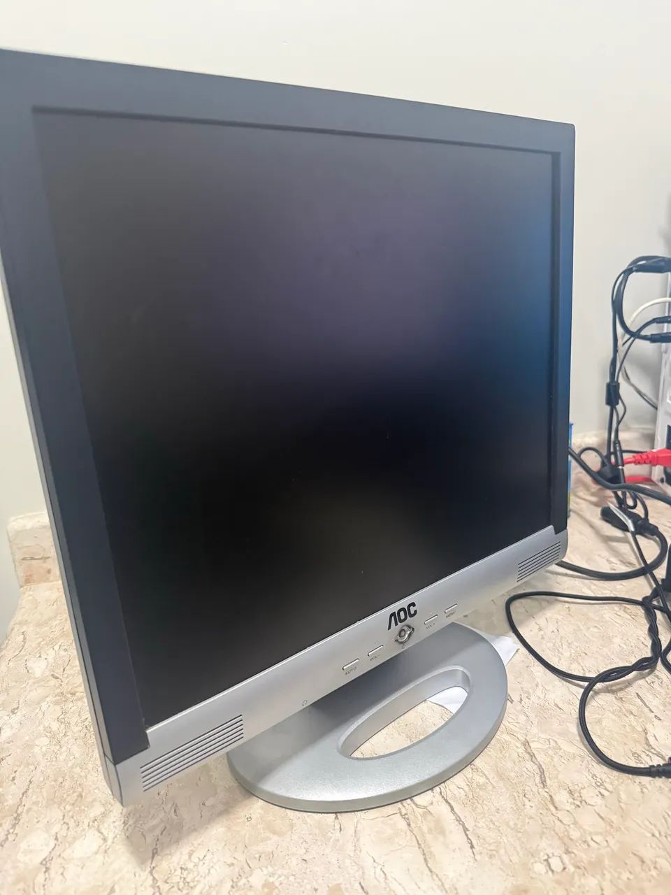 Monitor AOC 17 60hz - Foto 3