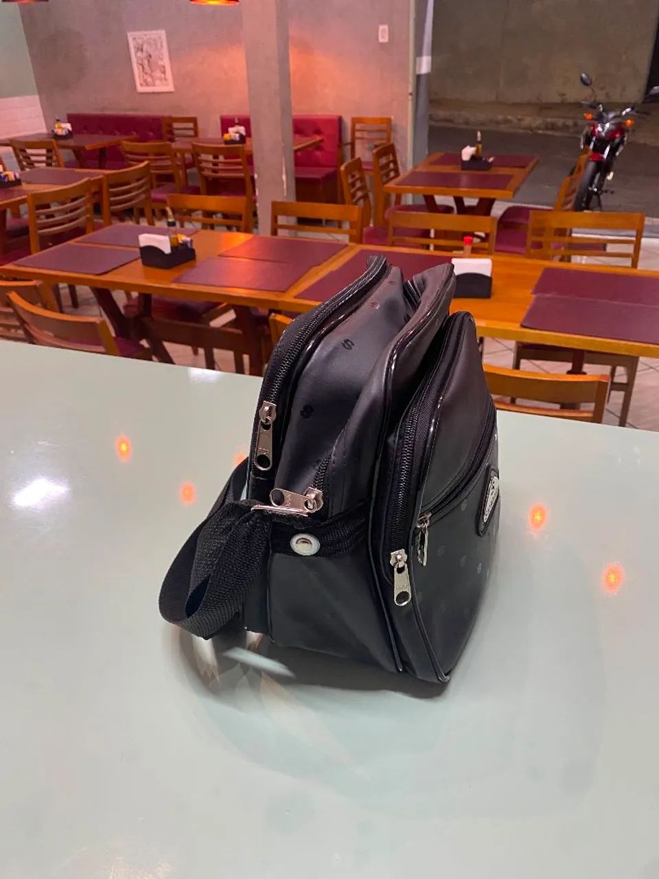 Bolsa SANSONIKE estado impecável tamanho M - Foto 2