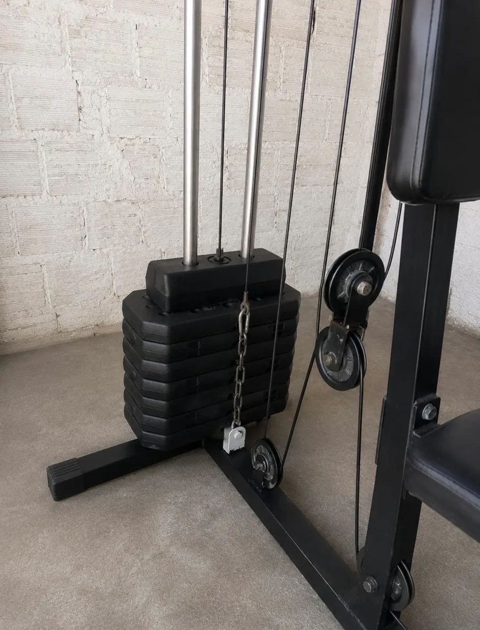 Máquina de academia 6 exercícios diferentes  - Foto 2