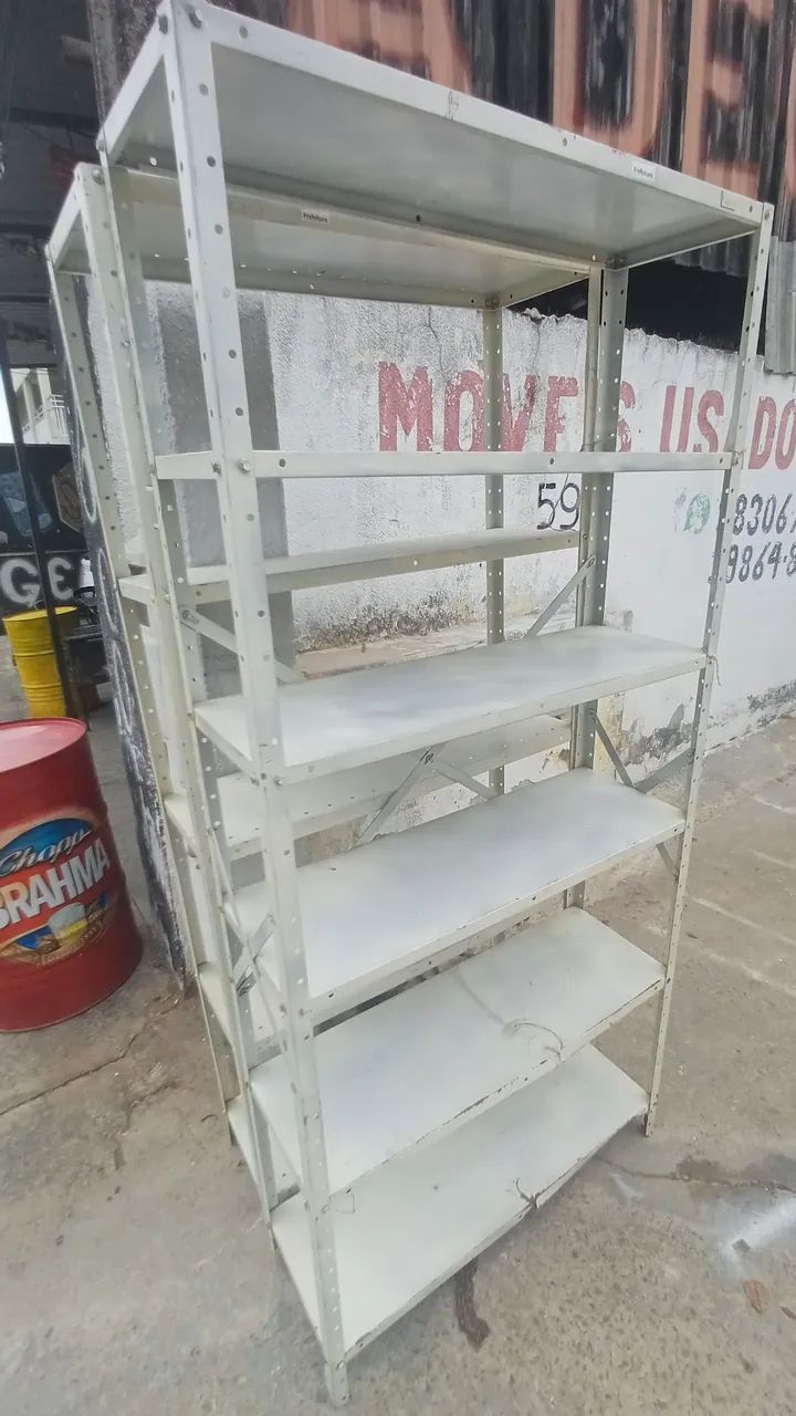 Prateleiras estantes de aço