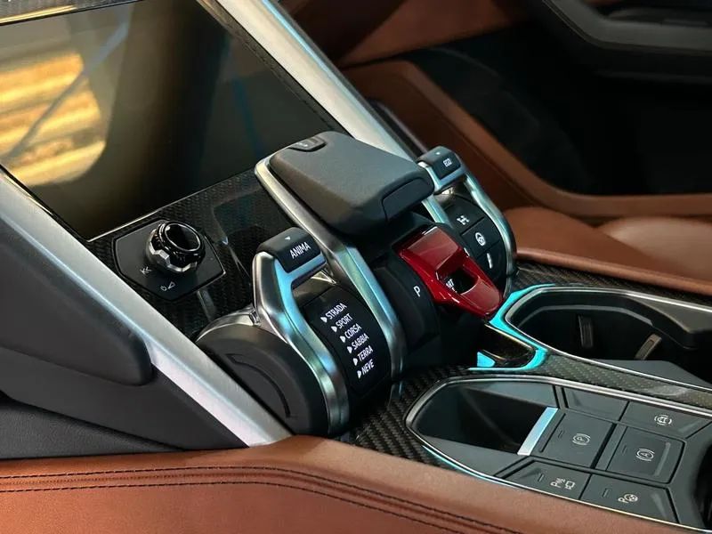 Lamborghini Urus Lp-650-4, foto 17 de 19