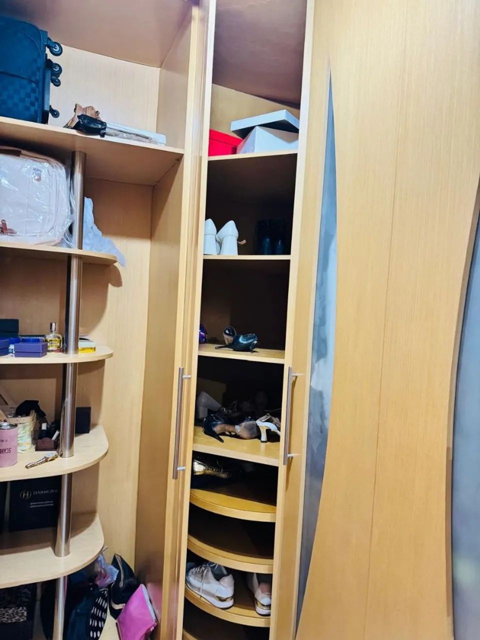 Guarda roupa - Roupeiro - Closet espaçoso.  - Foto 4