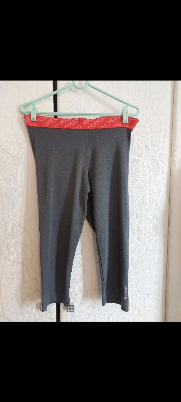 Calça Reebok cinza