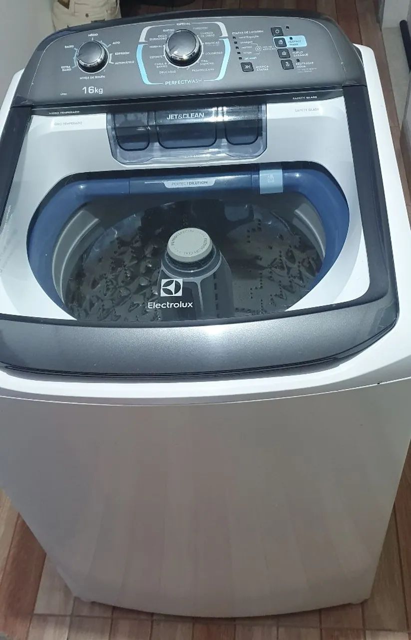 Máquina de lavar roupas eletrolux 16 kg