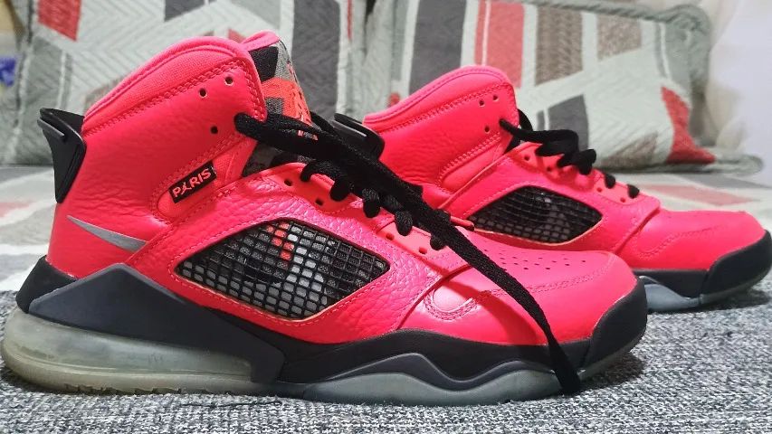 Nike Air Jordan Retro Paris-Neymar 