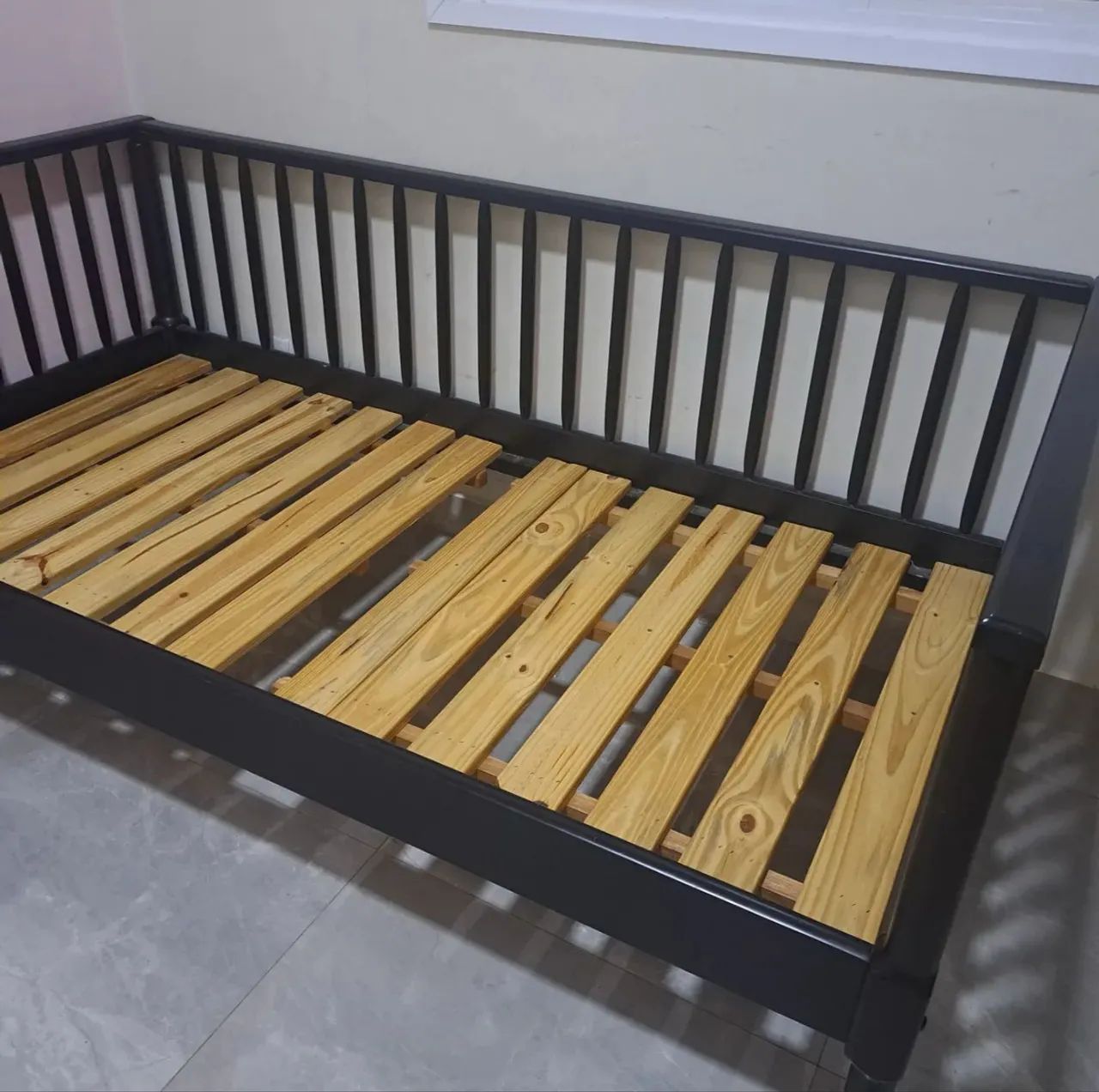 Cama solteiro tokstok 88cm com colchão ACEITA PROPOSTA