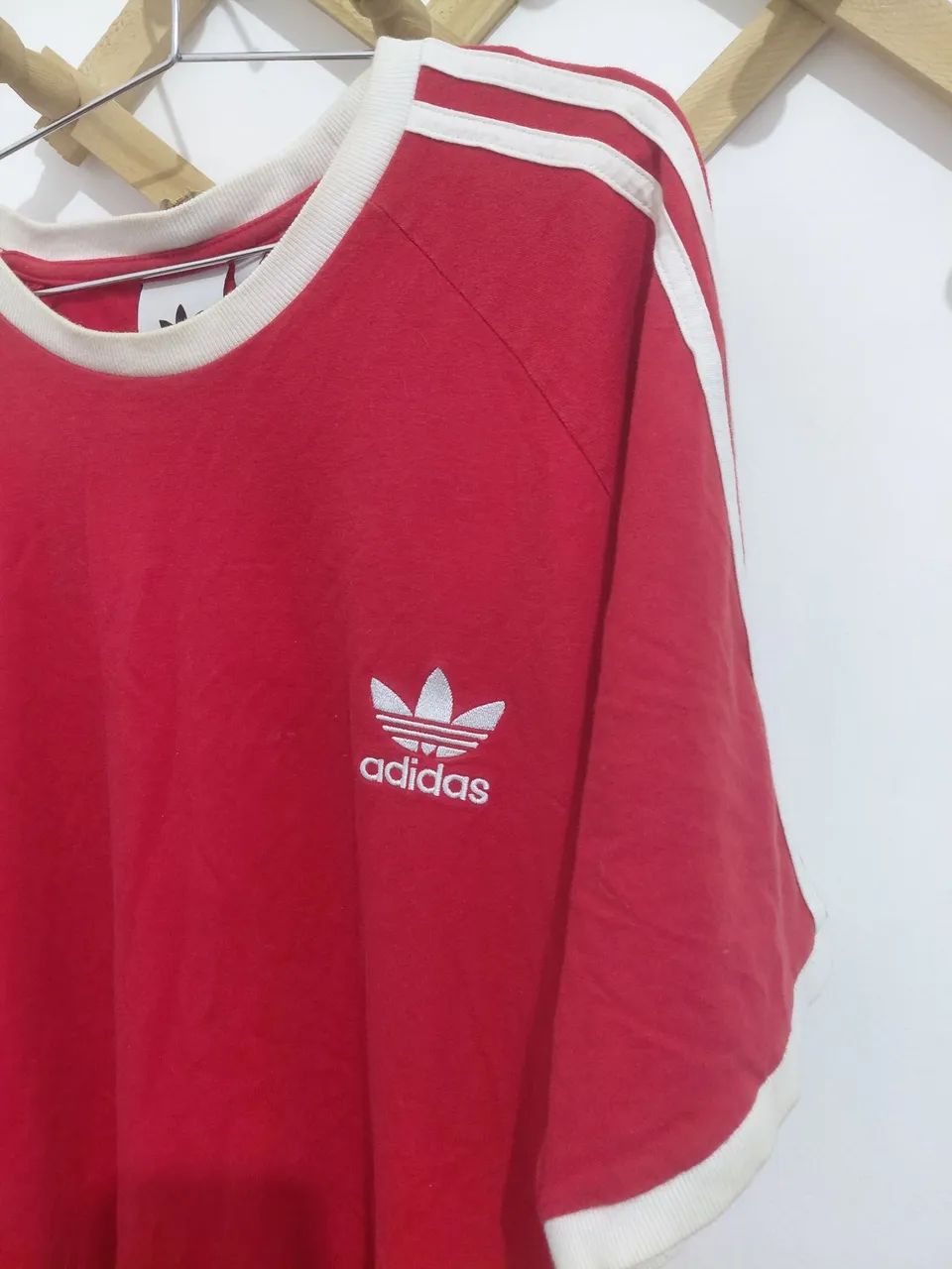 Camiseta adidas 3 stripes - Foto 3