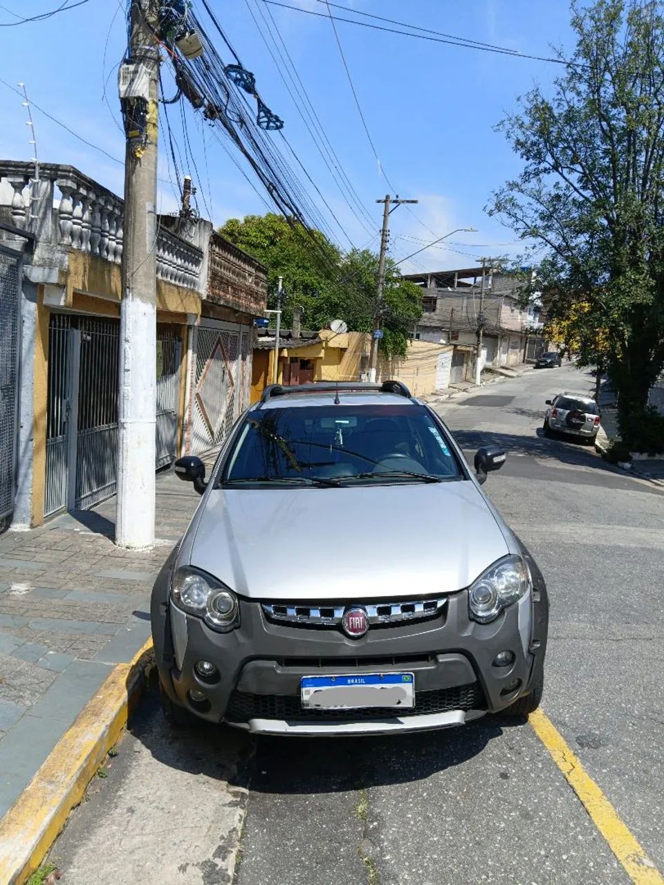 Fiat Strada Adventure1.8/ 1.8 Locker Flex CD 2016 - Foto 2