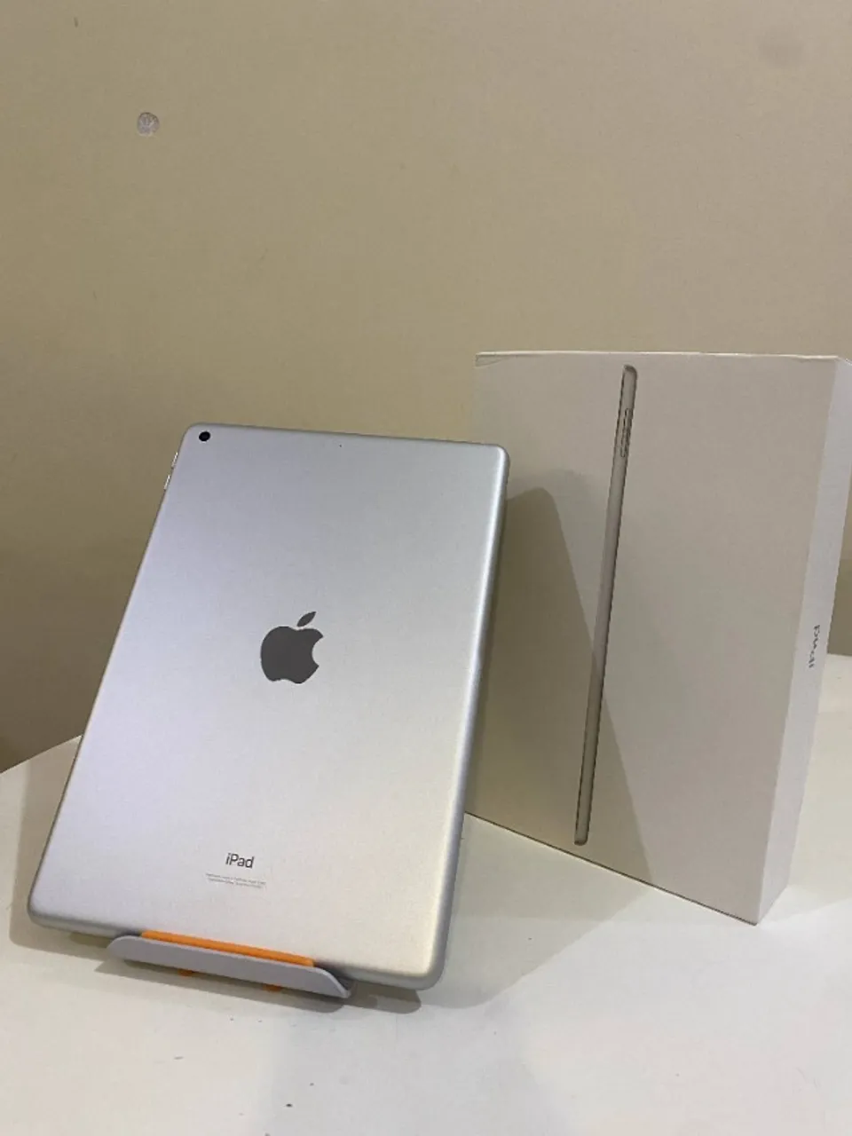 Apple iPad 9,7