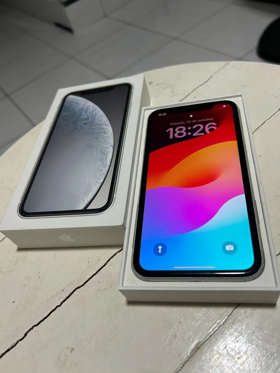 iPhone XR Branco 128GB + Caixa Original - Foto 2