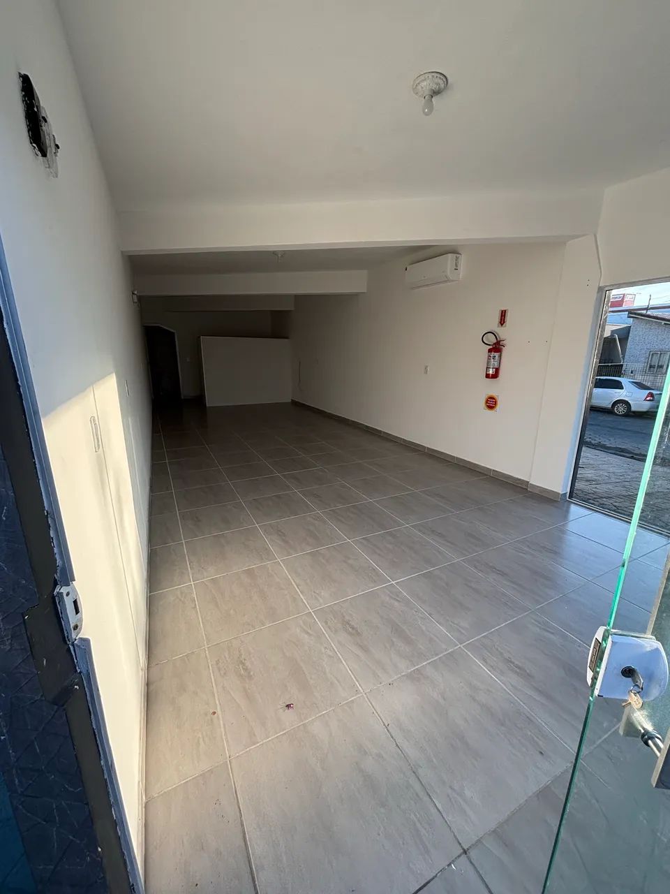 Alugo salas comerciais (Esquina) - 50m2 e 30m2 - Foto 5