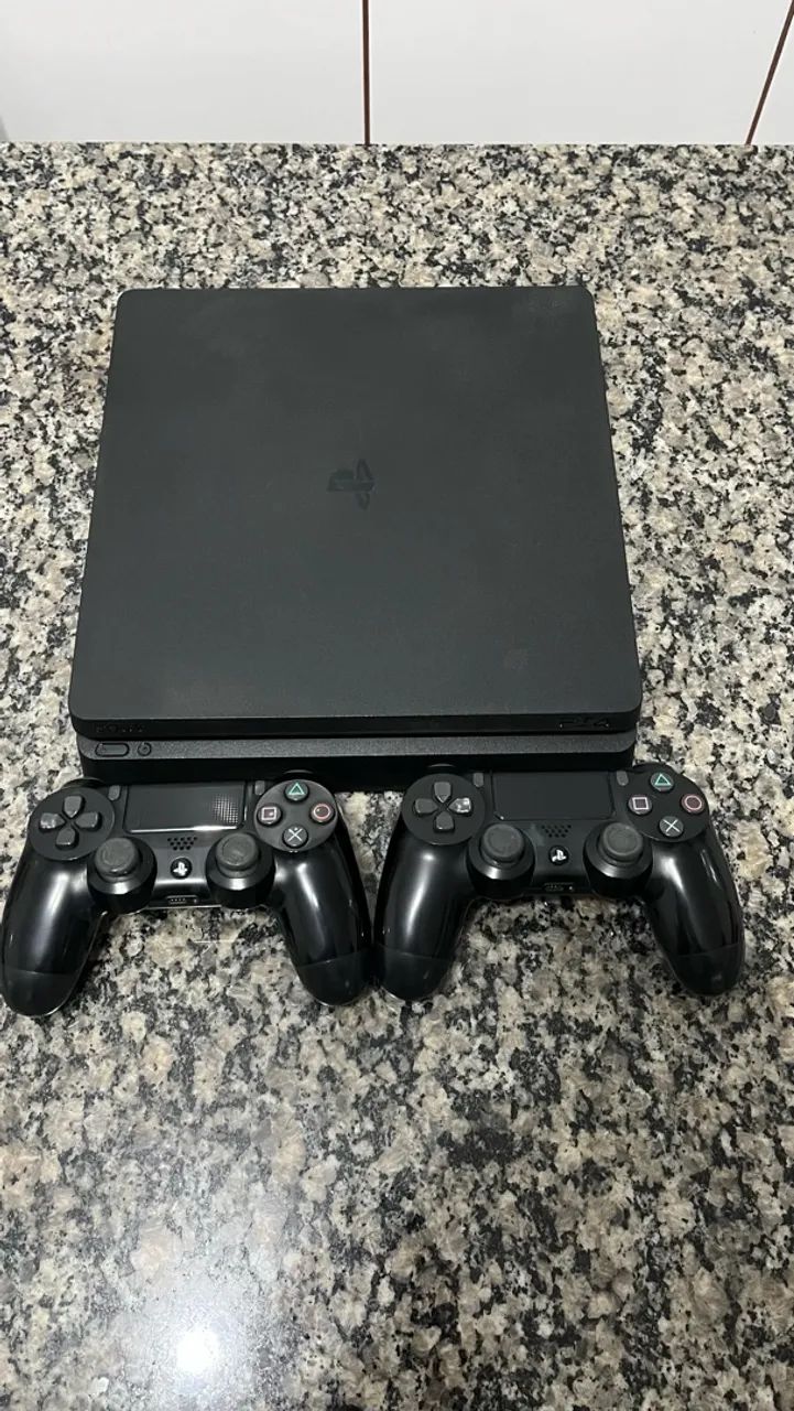 Ps4 slim 1T