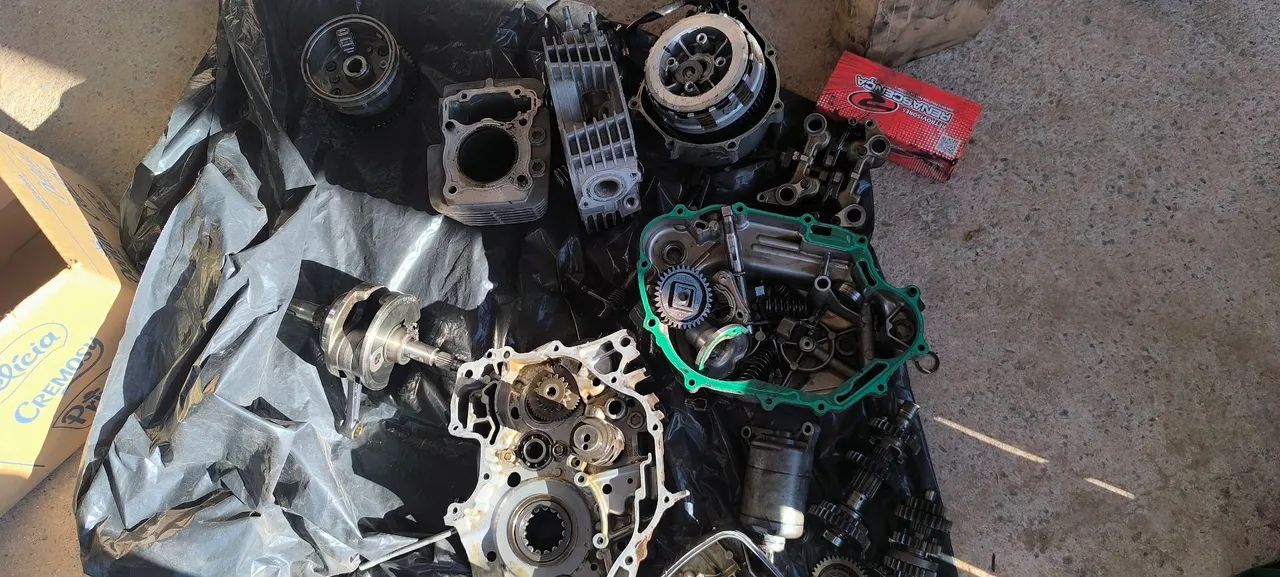 Vendo peças do motor de cg 150 injetada