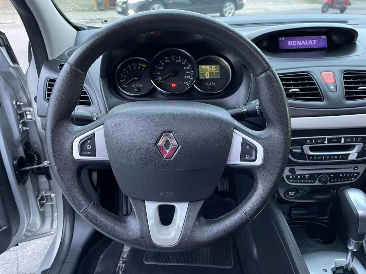 Renault Fluence Sed. Dynamique 2.0 16V Flex Aut. 2012 - Foto 5